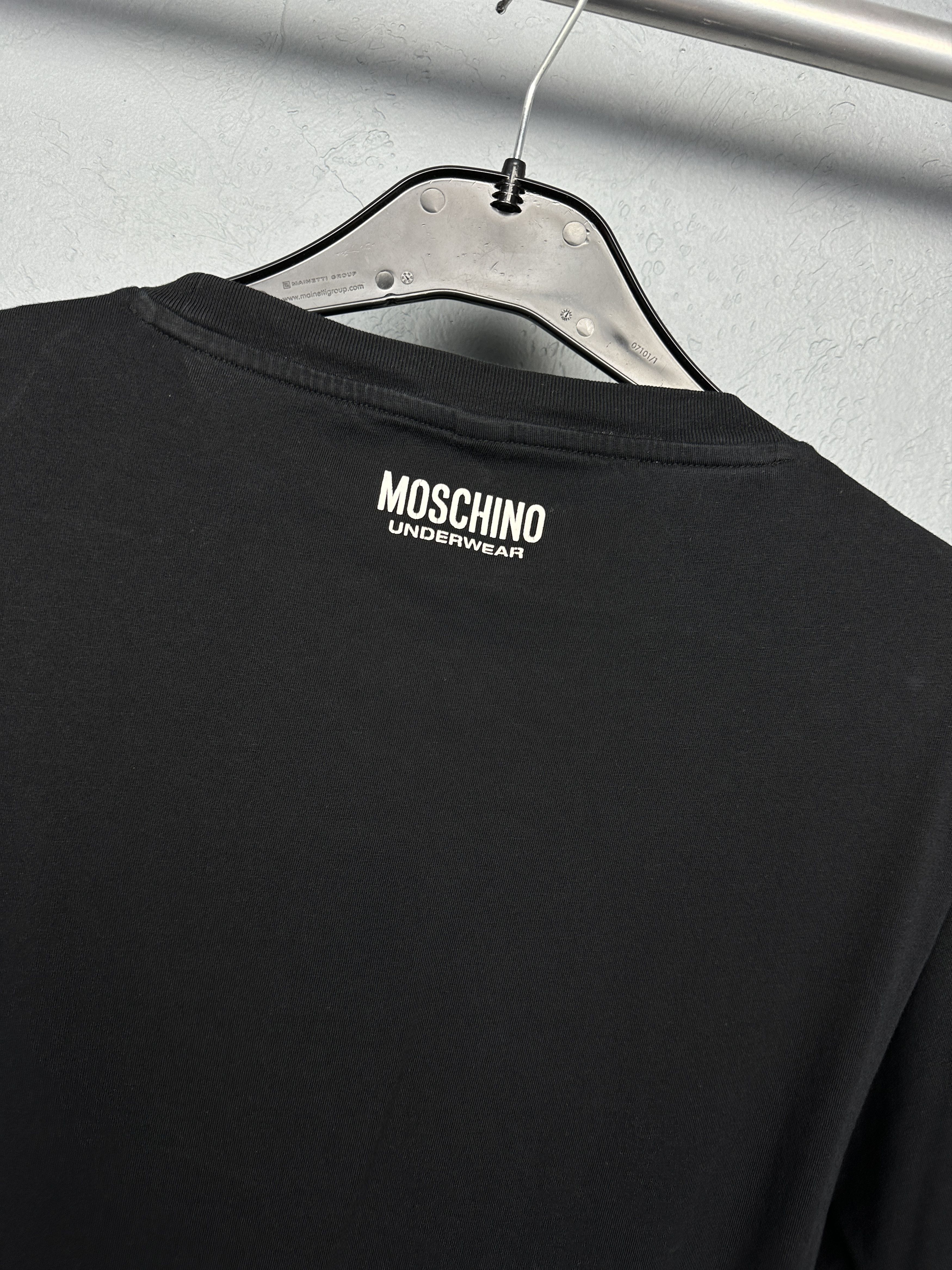 Moschino Moschino Mens T-Shirt Size US M / EU 48-50 / 2 - 7 Thumbnail
