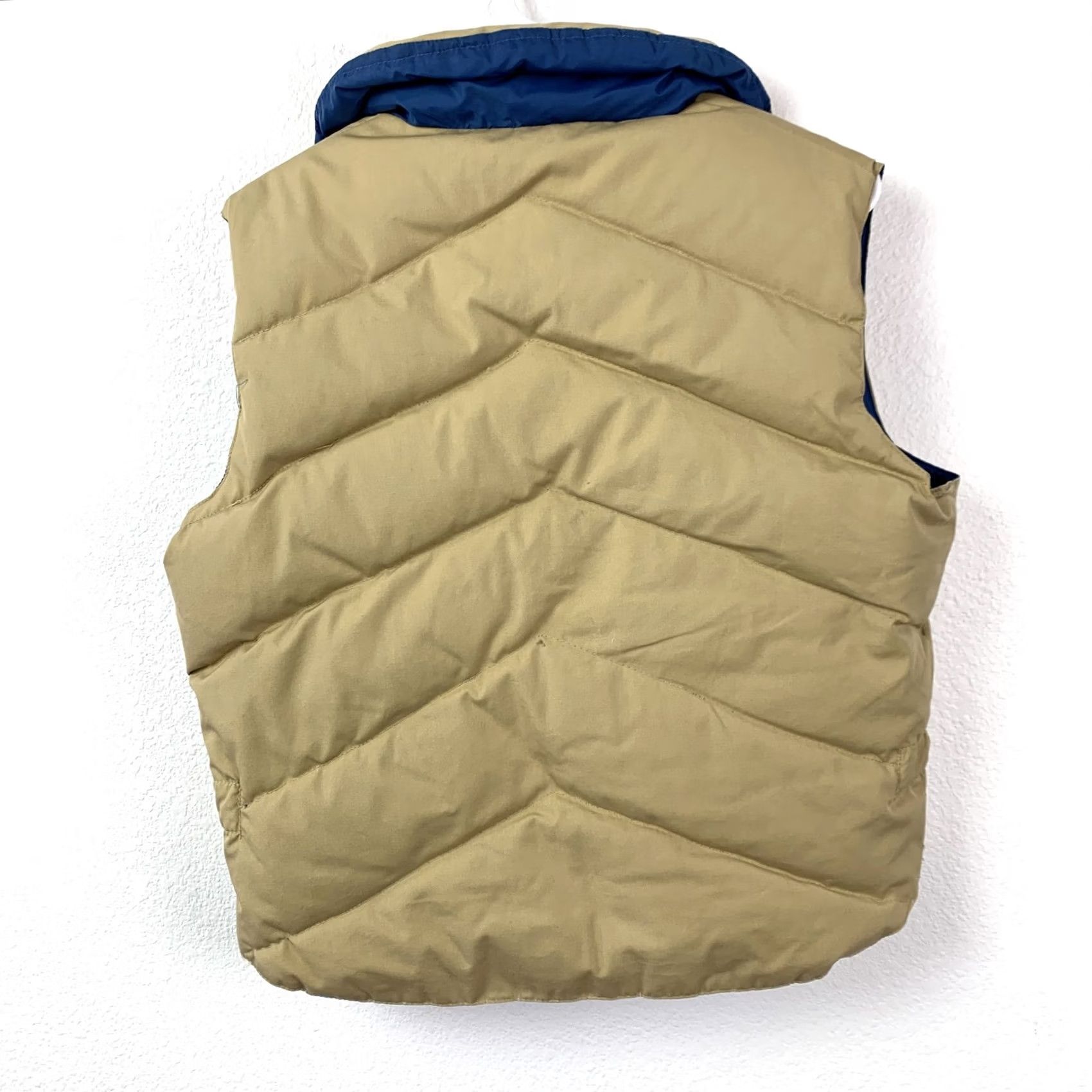 Vintage VINTAGE Franconia Vest Puffer Mens L Quilted Full Zip Stand-Up Collar Tan Blue WINTER OUTDOOR Retro Classic Travel Workwear Hiking Size US L / EU 52-54 / 3 - 7 Thumbnail