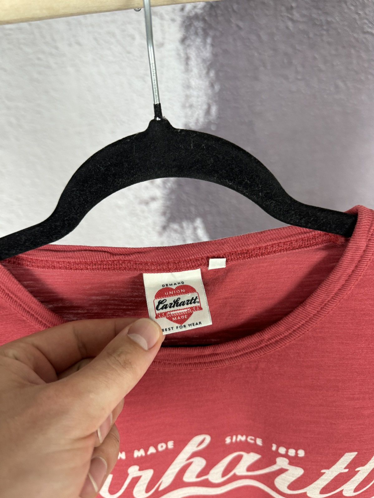 Carhartt Carhartt Union Made red big logo vintage distressed tee Size US S / EU 44-46 / 1 - 7 Thumbnail