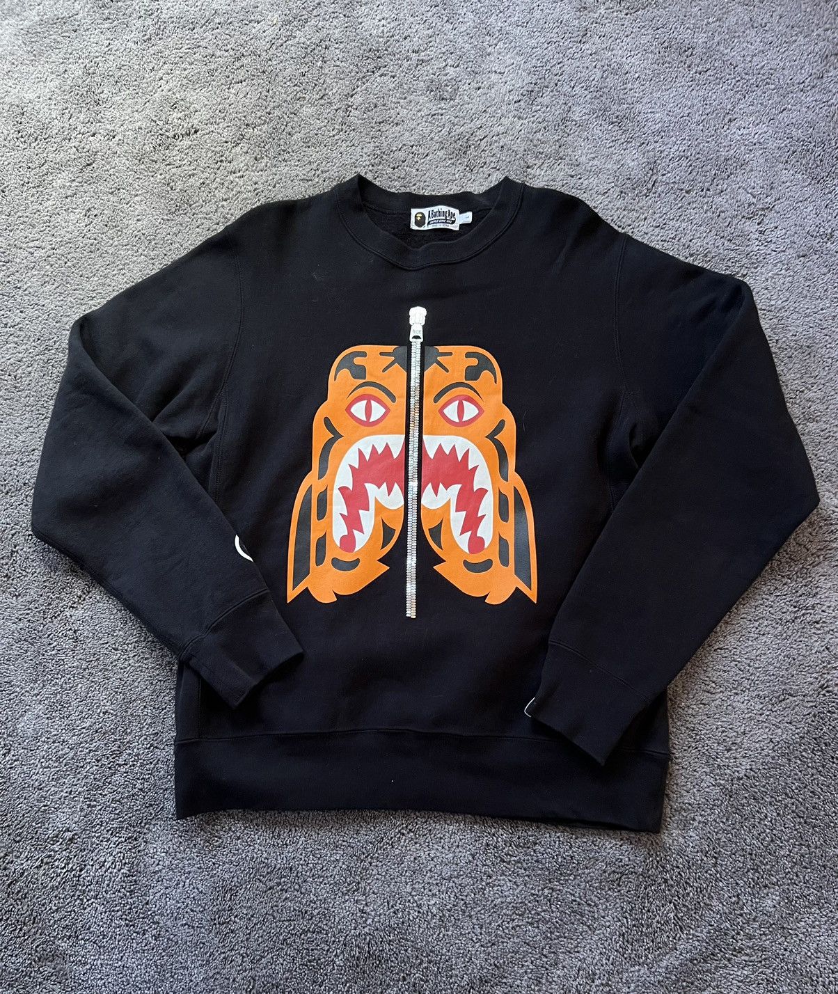 Bape BAPE X SAINT MXXXXXX GORILLA CREWNECK | Grailed