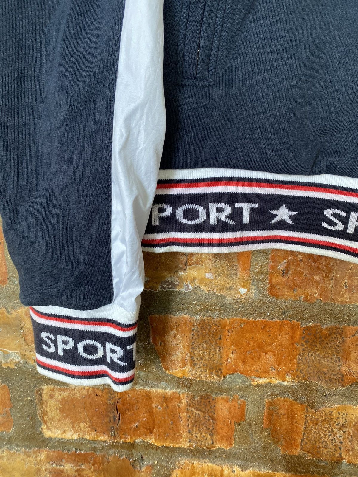 Dolce & Gabbana Vtg DG sport Hem detailing Size US M / EU 48-50 / 2 - 7 Thumbnail