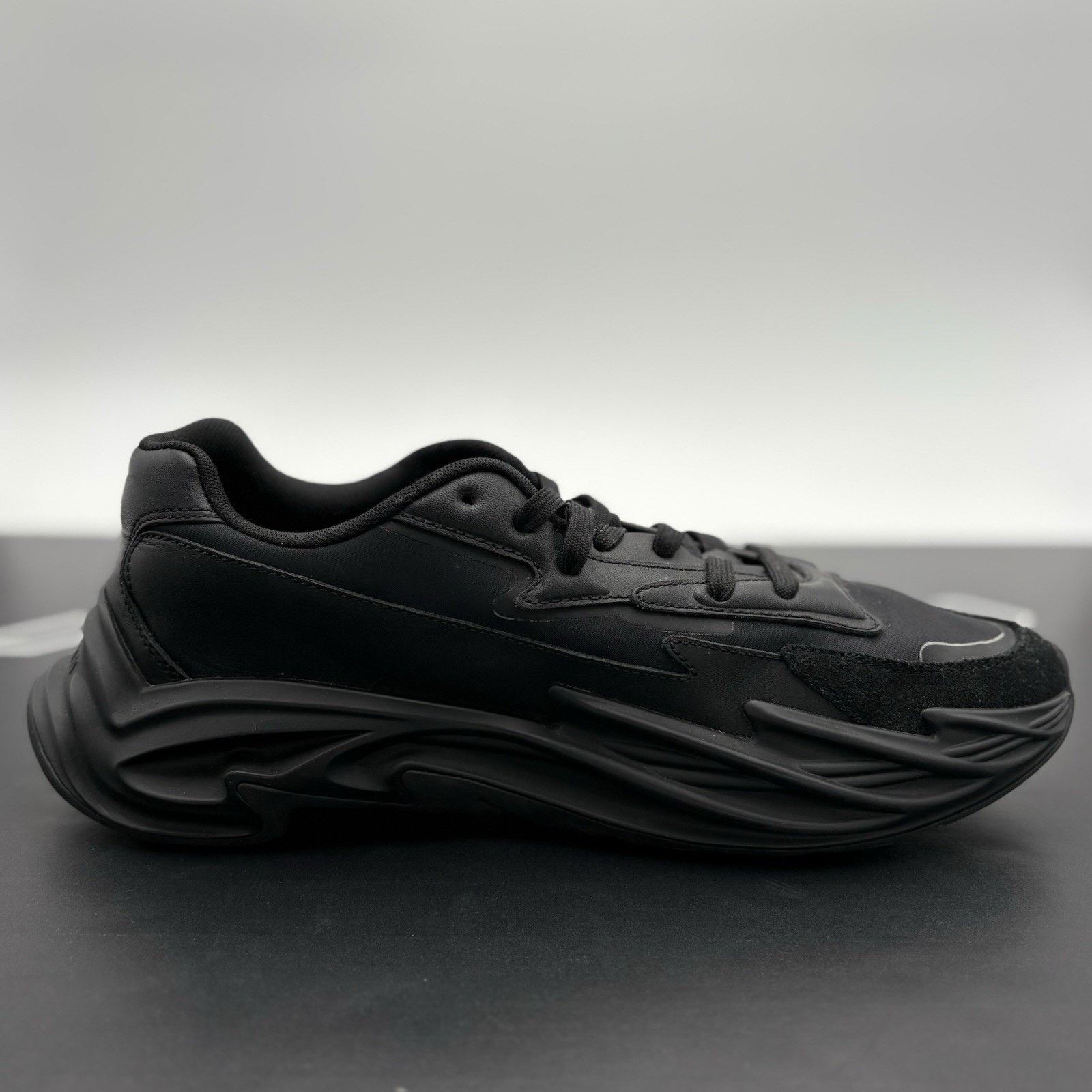 Balmain Balmain Run Row Sneaker ' Black ' | SUPER CLEAN! Size US 9 / EU 42 - 10 Thumbnail