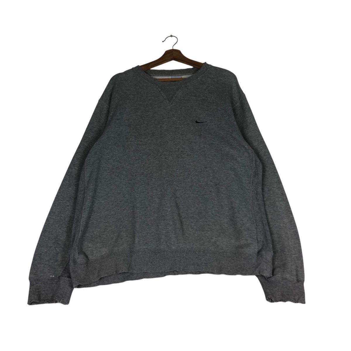 Nike Nike Small Swoosh Crewneck — Vintage Grey Essential Size US XL / EU 56 / 4 - 3 Thumbnail