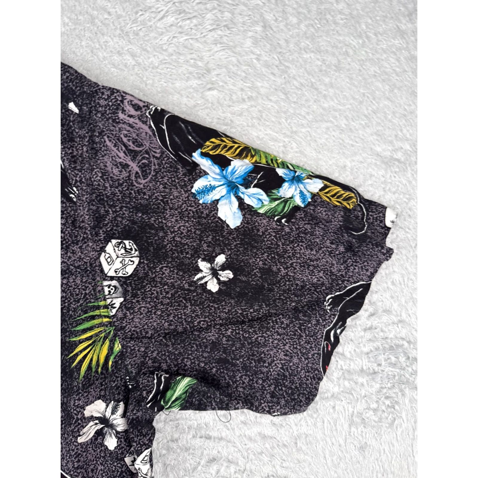 Vintage Junction West Shirt Men 2XL Black Floral Hawaiian Button-Up Casual Short Sleeve Viscose Rayon All Seasons Breathable Pockets Vintage No Size US XXL / EU 58 / 5 - 2 Thumbnail