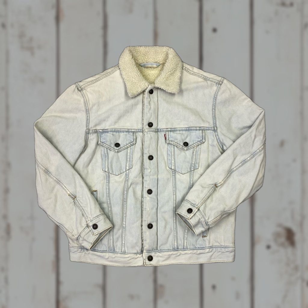 Levi's Levi's Trucker Jacket Sample Denim Light Wash M Medium Sherpa Lined Blue Jeans Jacket Mens Size US M / EU 48-50 / 2 - 1 Thumbnail