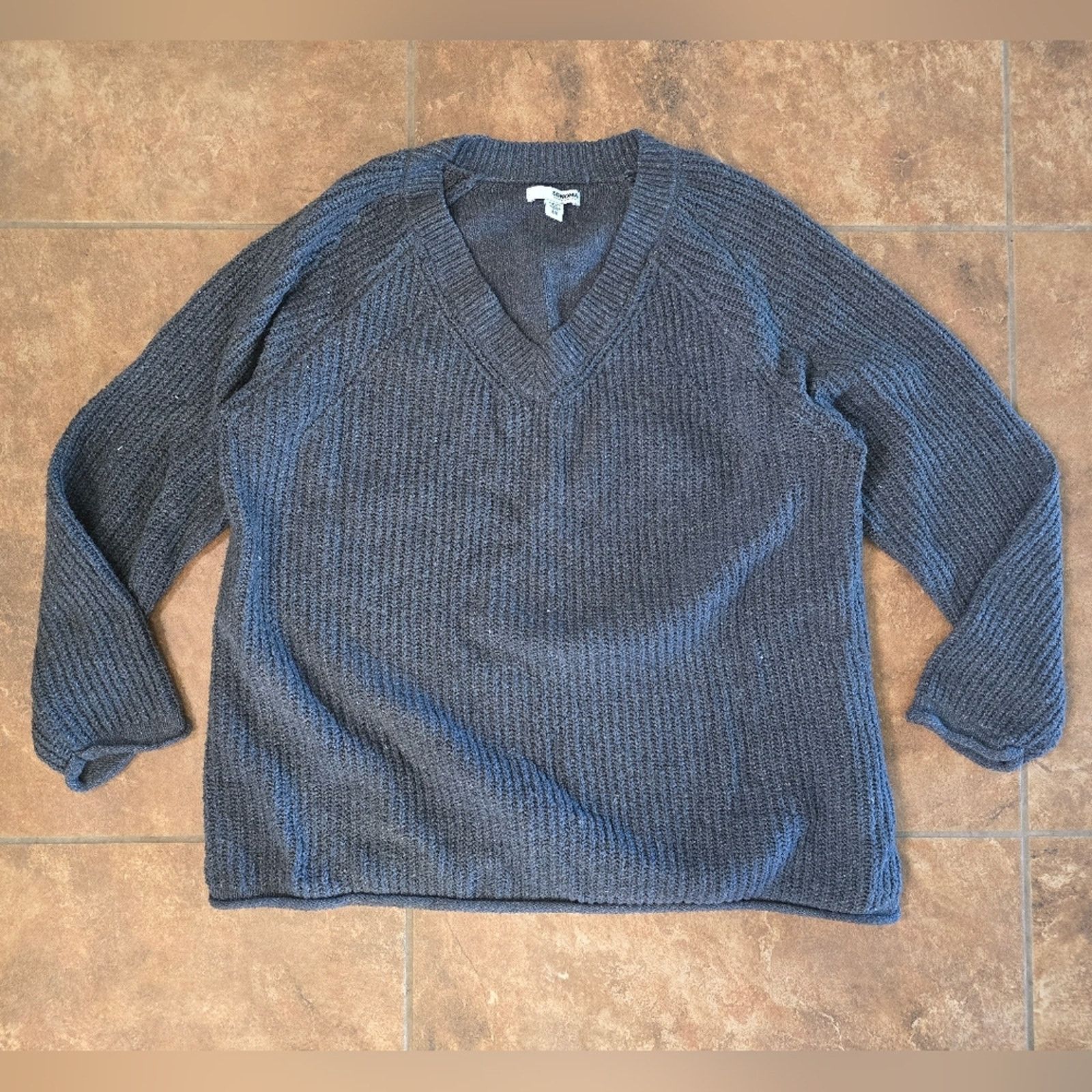 Sonoma Grey Knit | SONOMA | Vneck Sweater Size ONE SIZE - 1 Thumbnail