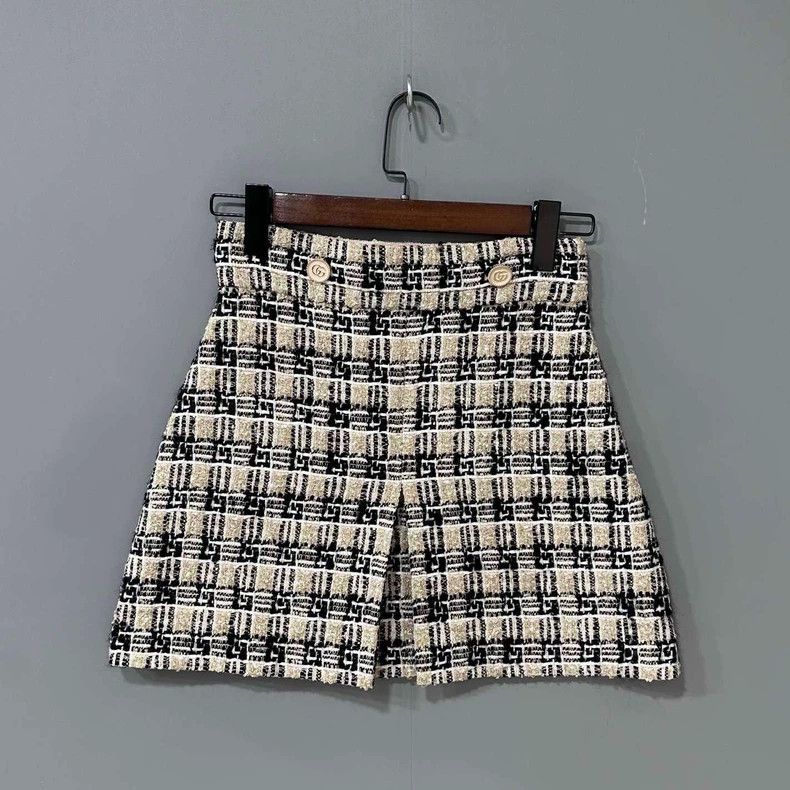 Gucci Gucci Knitted small fragrant style short skirt Size 25" / US 0 / IT 36 - 1 Thumbnail