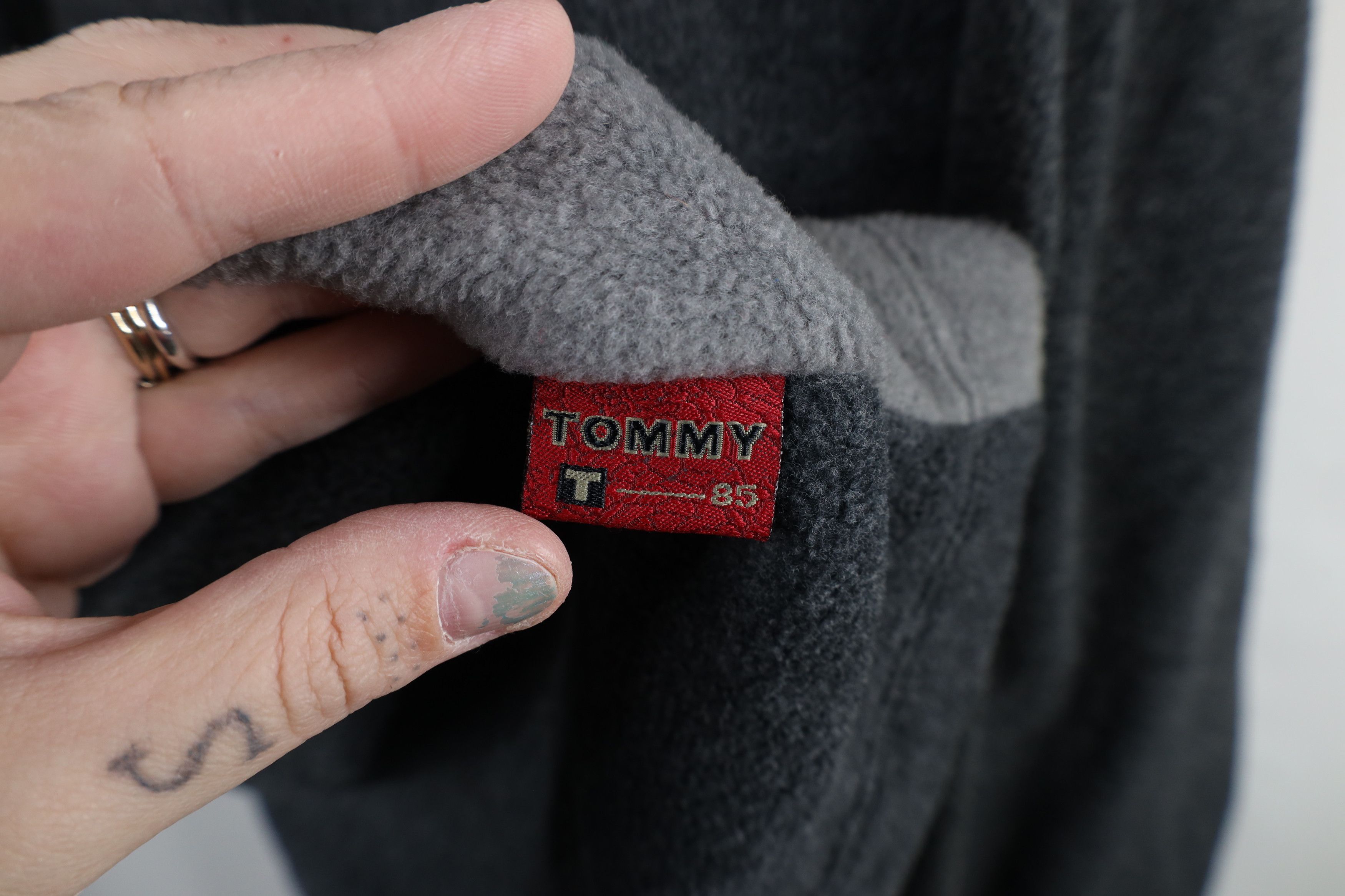 Tommy Hilfiger × Vintage Vintage 90s Tommy Hilfiger Block Half Zip Fleece Sweater Size US XXL / EU 58 / 5 - 7 Thumbnail