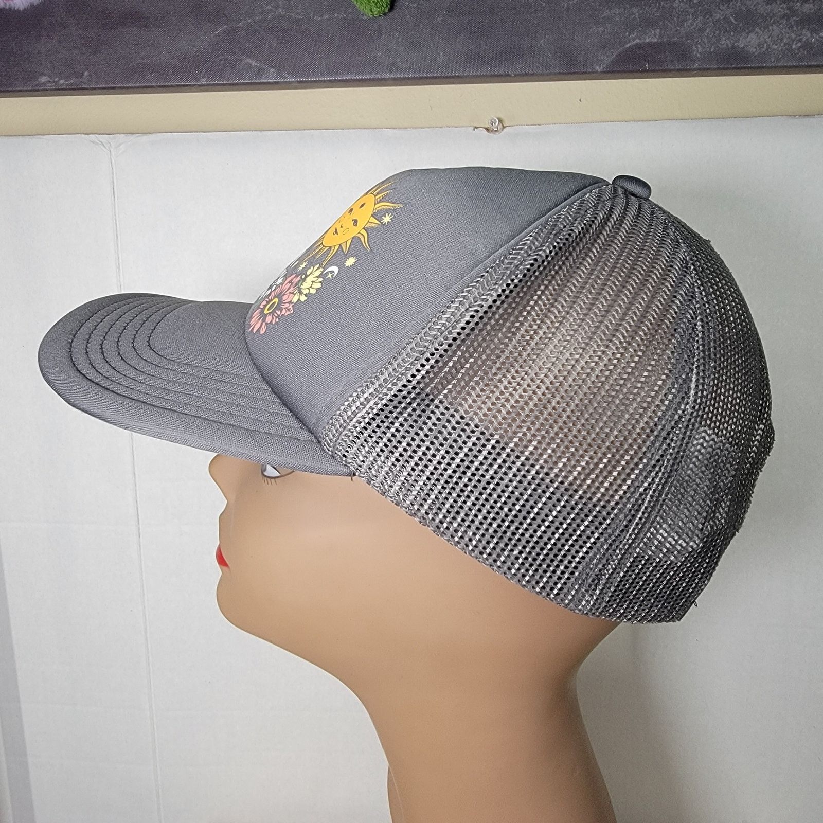 Other O'Neill Snap Back Grey Trucker Hat Floral / Celestial Size ONE SIZE - 5 Thumbnail