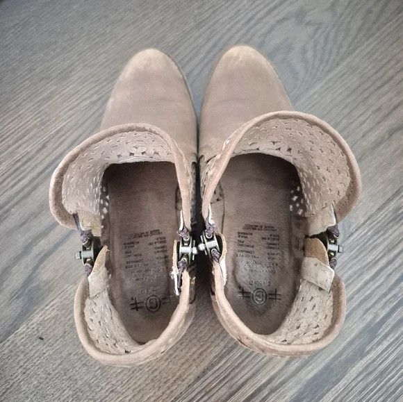 Corral Circle G Q5020 Camel Leather Cutout Shortie Boho Distressed Size US 8.5 / IT 38.5 - 9 Thumbnail