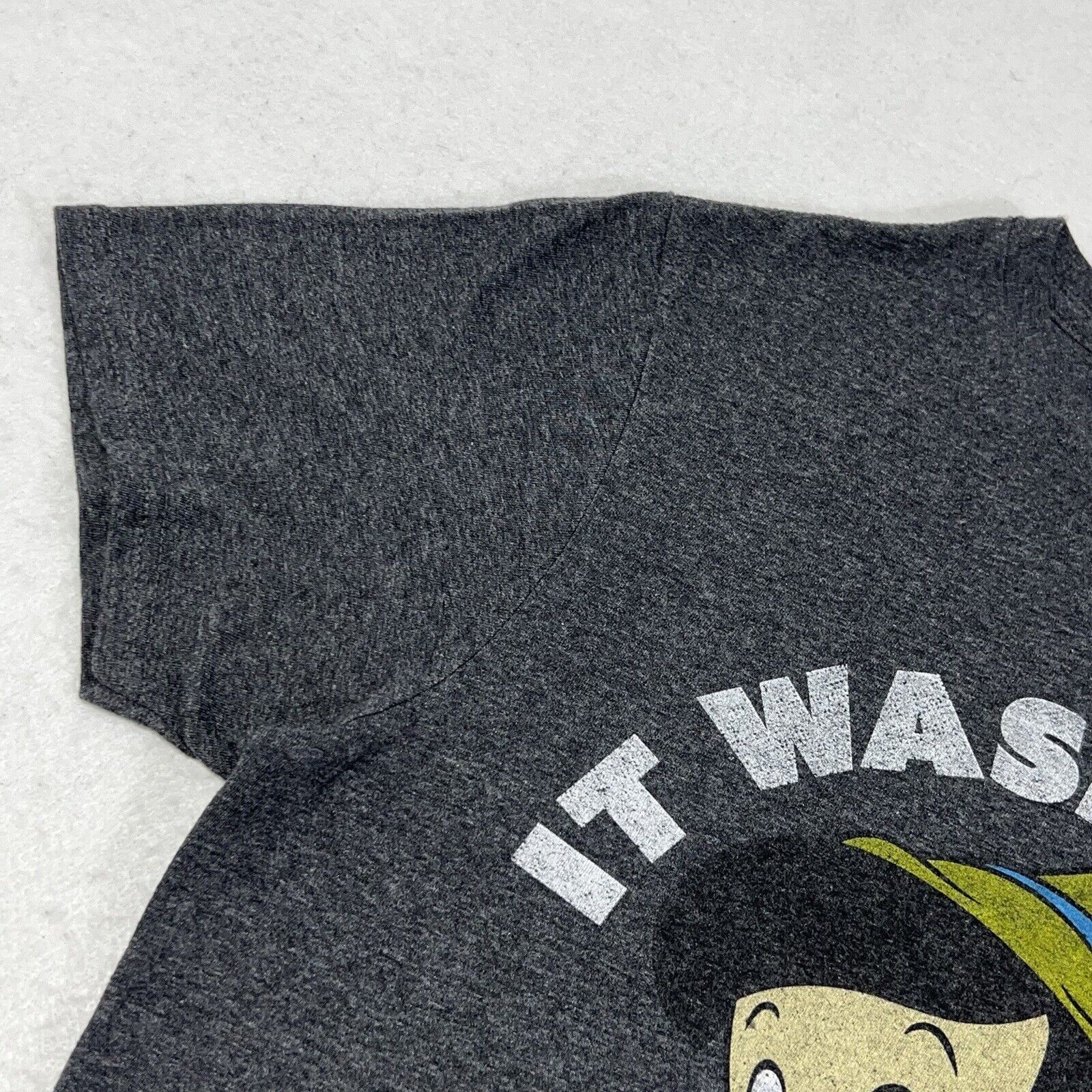 Disney Disney Pinocchio 'It Wasn't Me' Short Sleeve Graphic Tee Size US S / EU 44-46 / 1 - 5 Thumbnail
