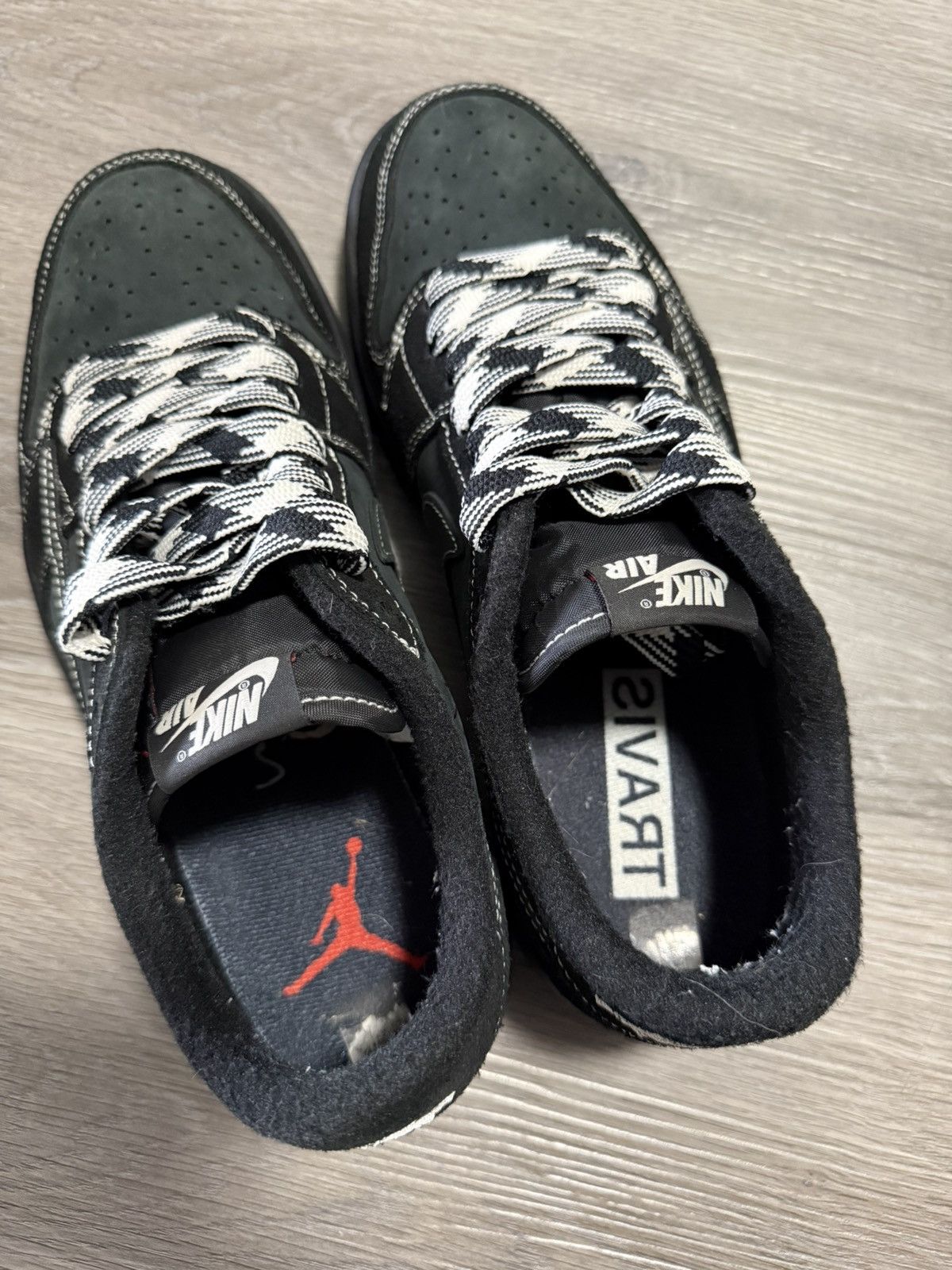 Nike × Travis Scott Travis Scott x Air Jordan 1 Retro Low OG SP 'Black Phantom' Size US 8.5 / EU 41-42 - 6 Thumbnail