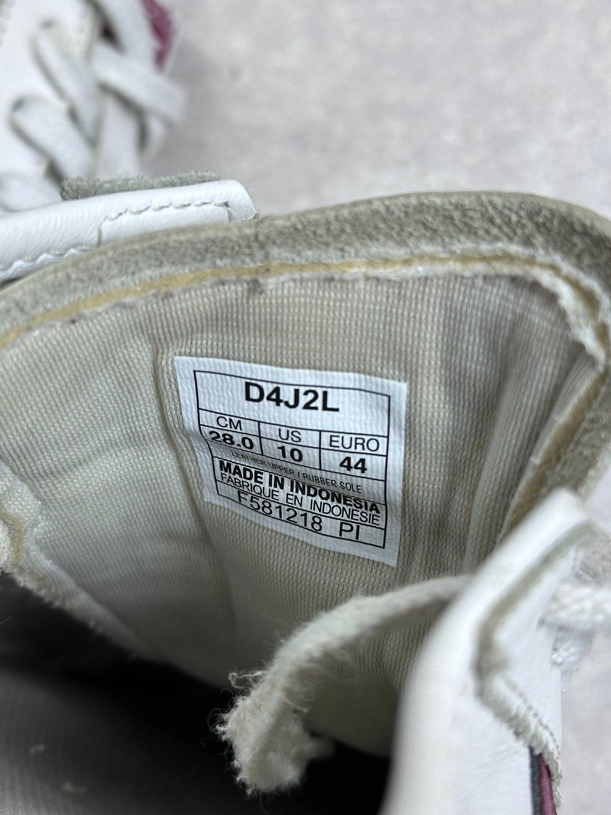 Asics Vintage Asics Onitsuka Tiger Mexico 66 Low Leather Sneakers Size US 11 / EU 44 - 8 Thumbnail