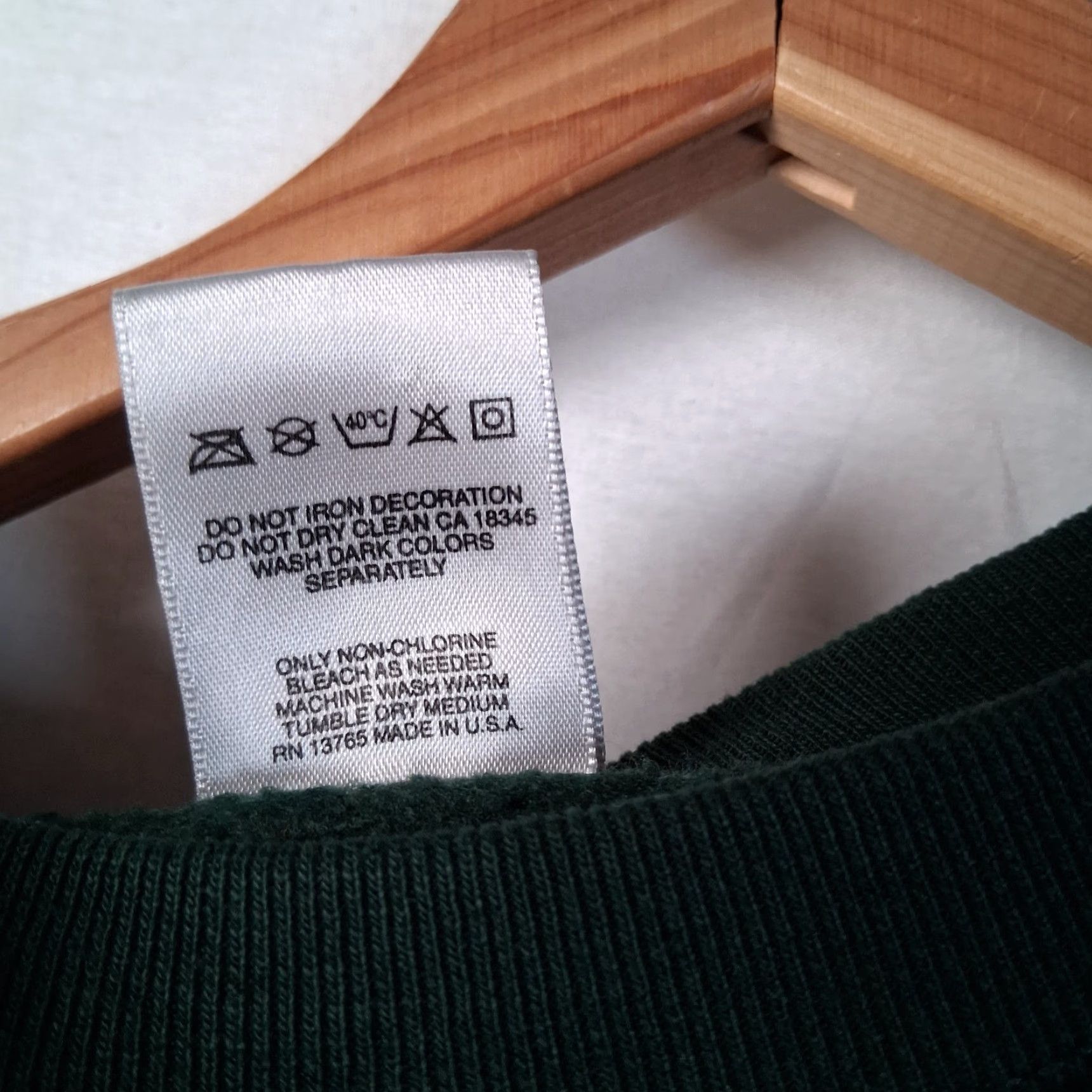 Fruit Of The Loom VINTAGE Fruit of the Loom Sweatshirt XL Green Embroidered Crewneck San Francisco California USA Men Size US XL / EU 56 / 4 - 6 Thumbnail
