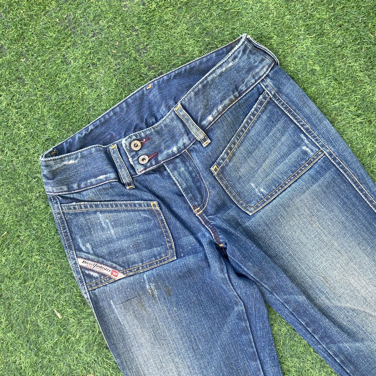 Diesel DIESEL FLARED BOOTCUT JEANS Size 25" / US 0 / IT 36 - 3 Thumbnail