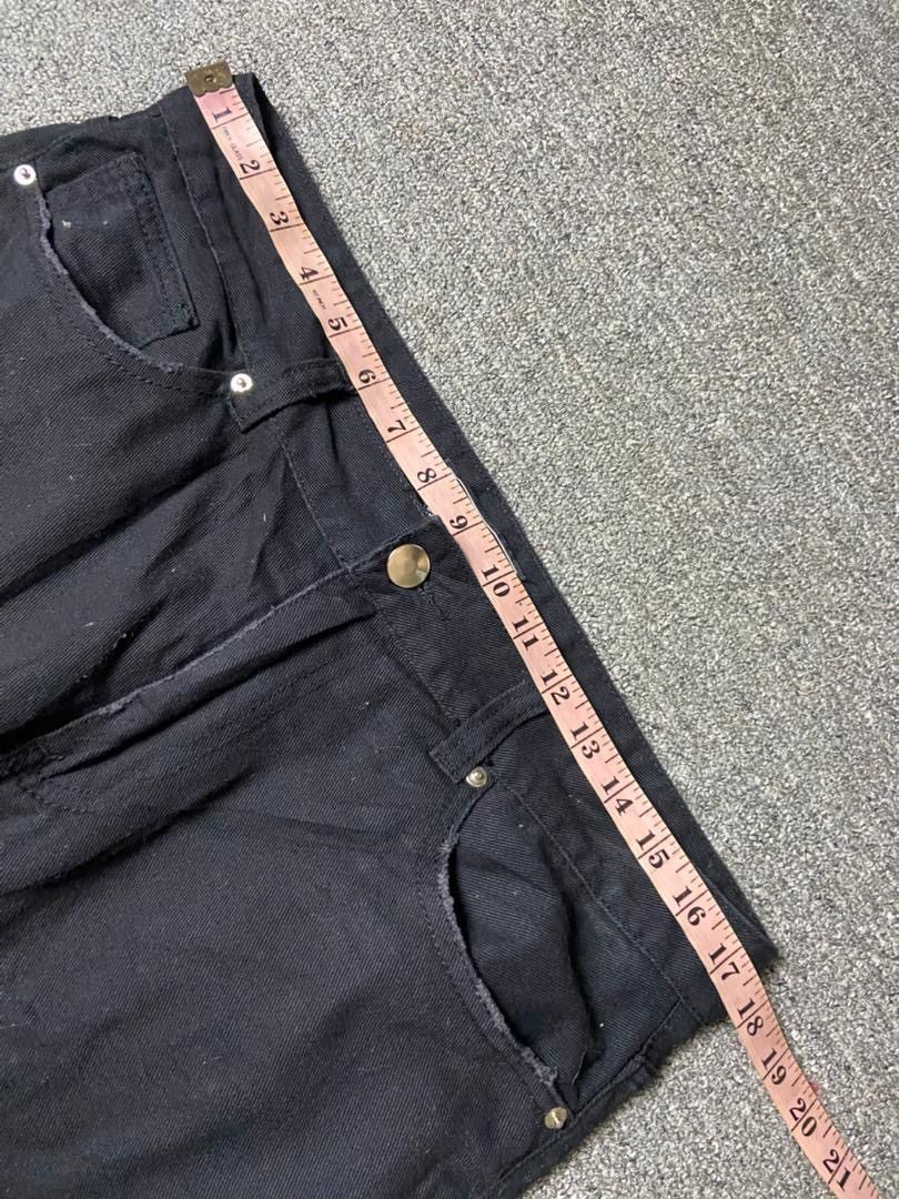 Forever 21 Forever 21 Men Distressed Ripped Jeans (177) Size US 35 - 6 Thumbnail