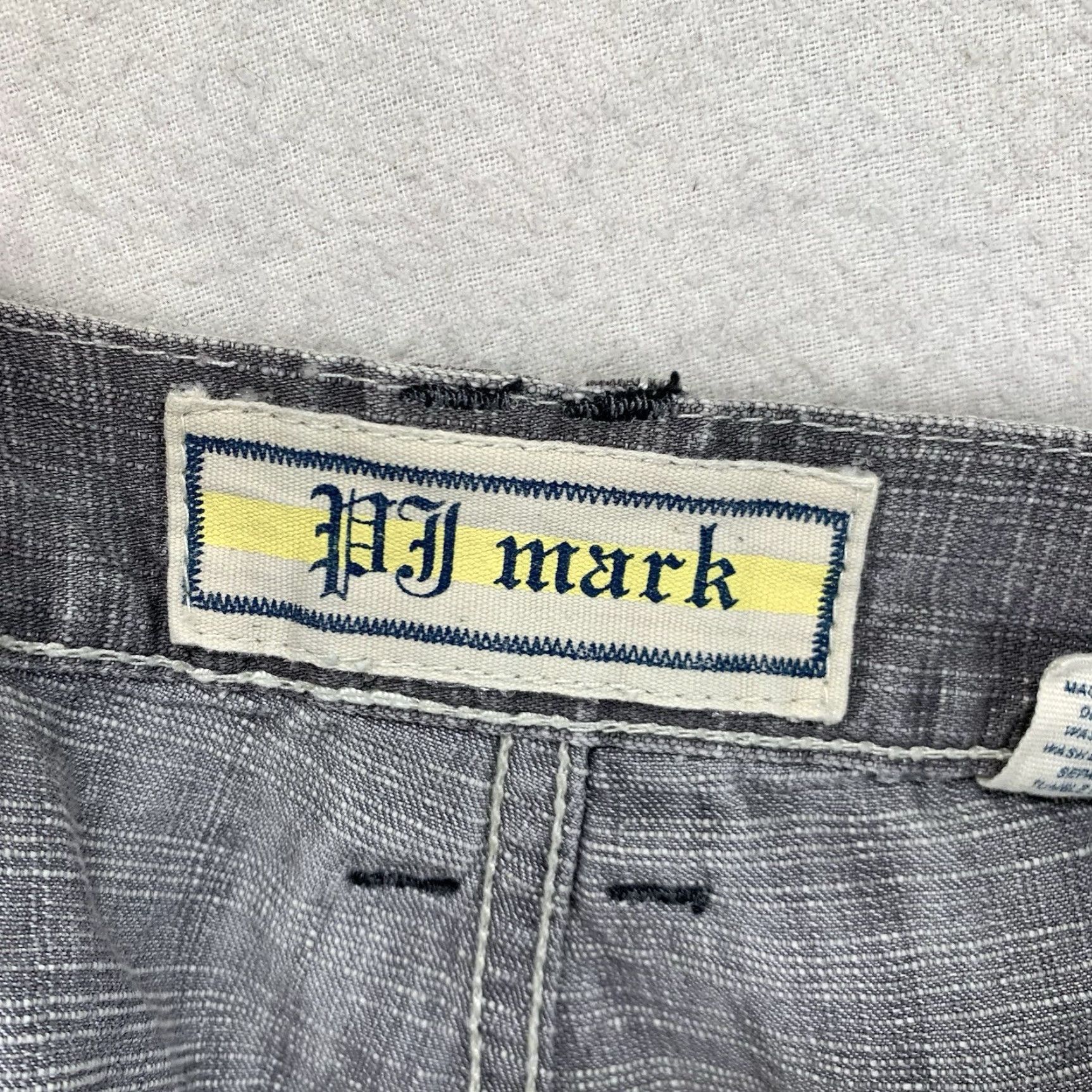 Vintage VINTAGE PJ MARK Jean Shorts Skater 40x8 Gray 90s Grunge Hip Hop John Cena Embroidered 5-Pocket Denim Shorts Mens Baggy Streetwear Summer Spring Size US 40 / EU 56 - 4 Thumbnail