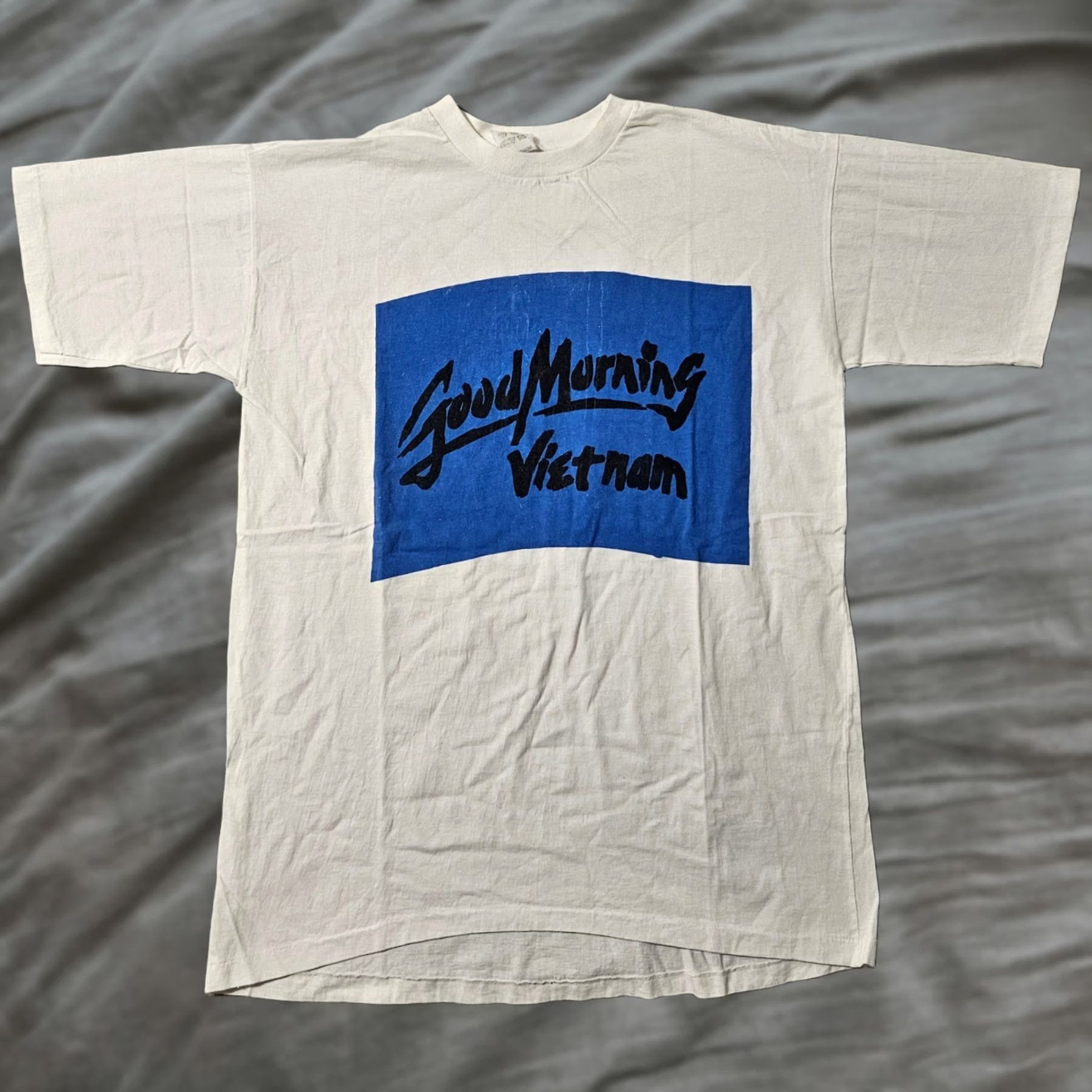 Vintage VINTAGE Good Morning Vietnam Saigon White T Shirt Movie Promo 70s Short Sleeve Mens M White 70s Size US M / EU 48-50 / 2 - 1 Thumbnail