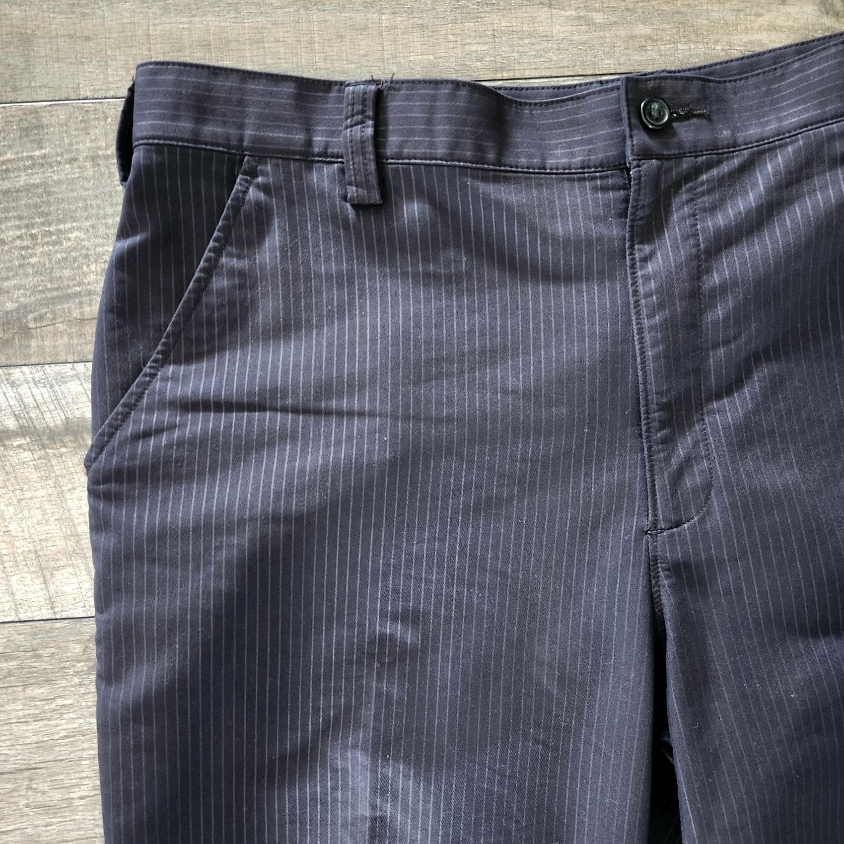 Under Armour Under Armour Bentgrass Tech Pants Mens 36x32 Black Pinstripe Stretch Golf Pants Regular Men Black Pinstripe Stretch Golf pants 36x32 Mens Size US 36 / EU 52 - 6 Thumbnail