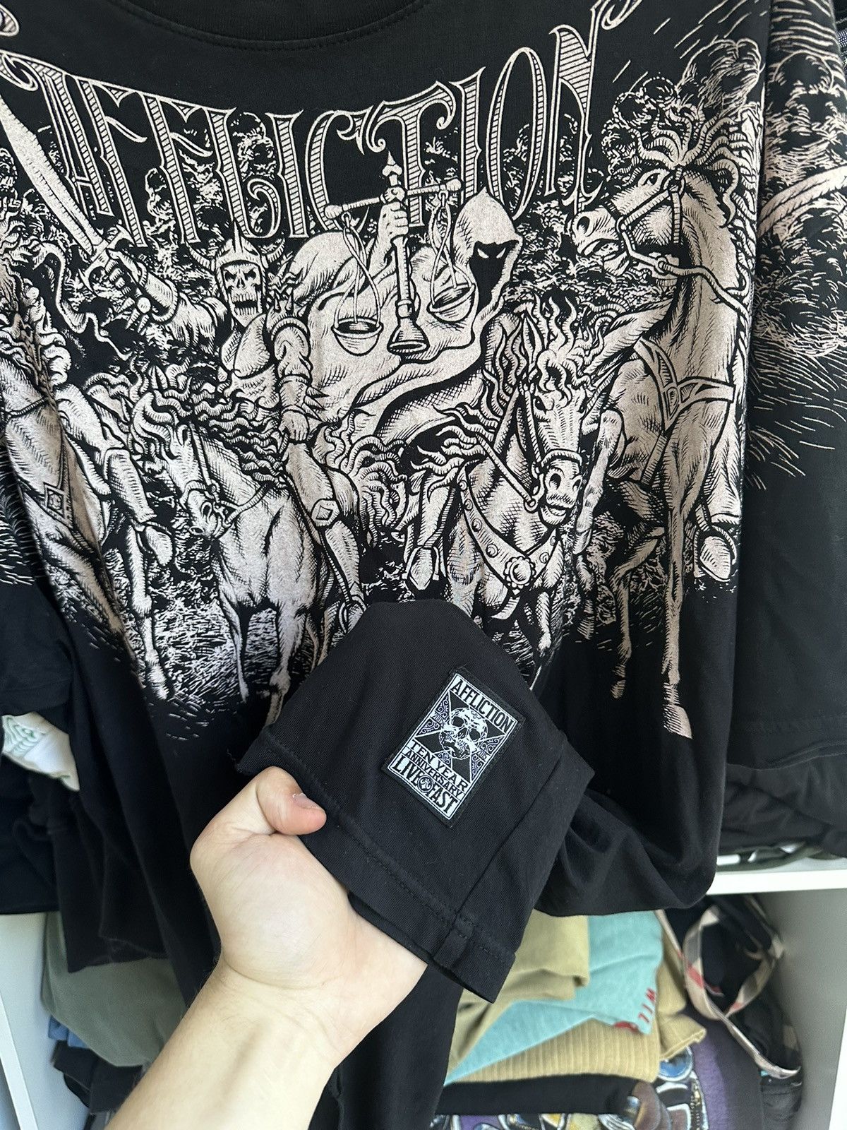 Affliction 🔥VINTAGE AFFLICTION Y2K DISTRESSED T-SHIRT🔥 Size US XL / EU 56 / 4 - 6 Thumbnail