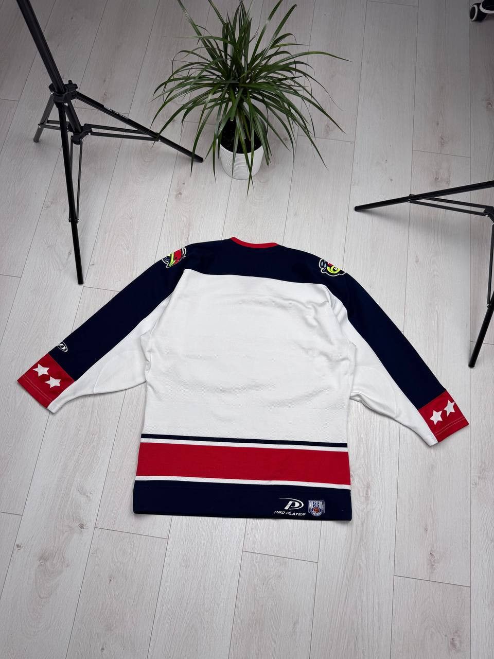 Other Vintage Columbus Hockey Jersey White Pro Player NHL Size M Size US M / EU 48-50 / 2 - 12 Thumbnail