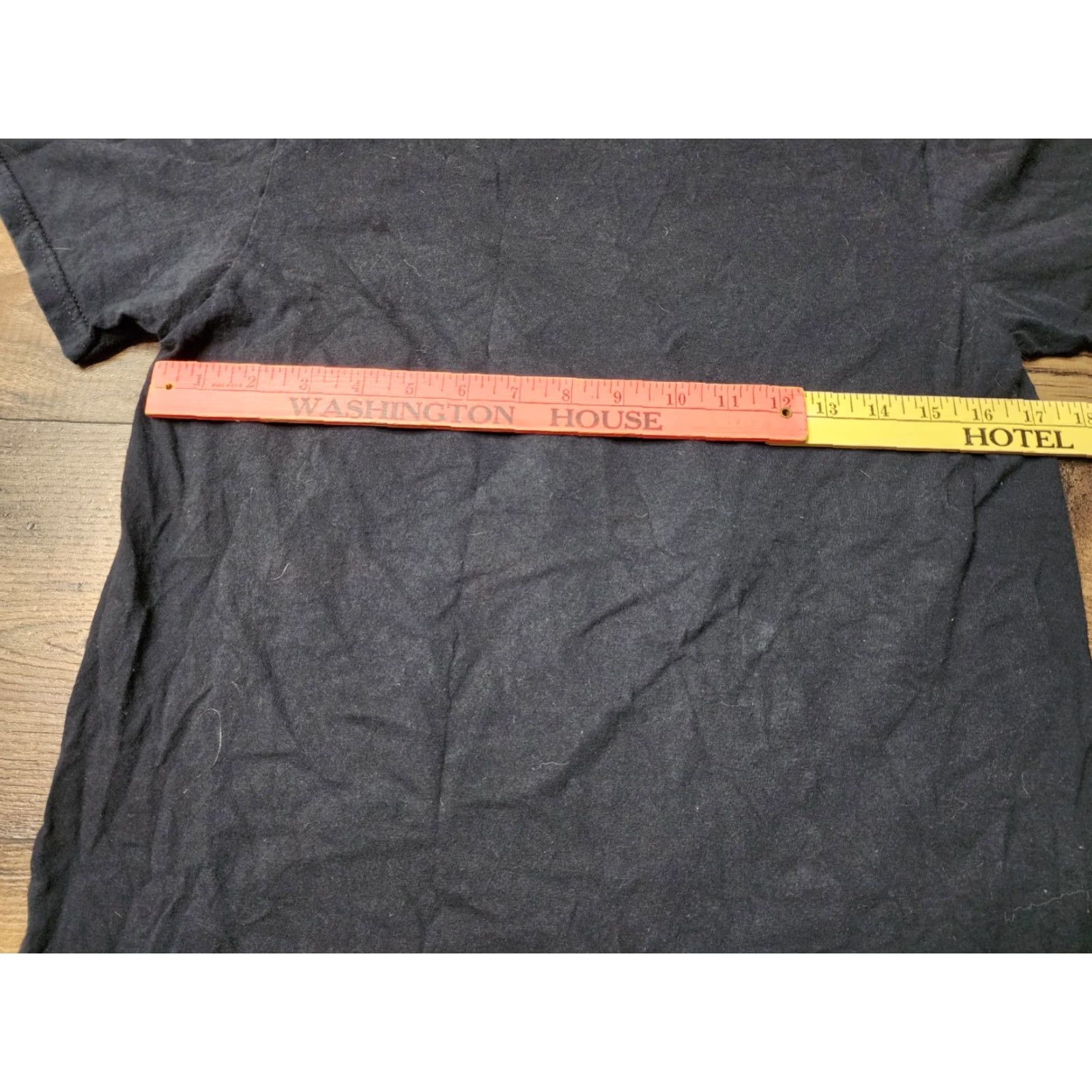 Vintage Pink Floyd Shirt Women M Black Dark Side of the Moon Band Tee Size M / US 6-8 / IT 42-44 - 3 Thumbnail