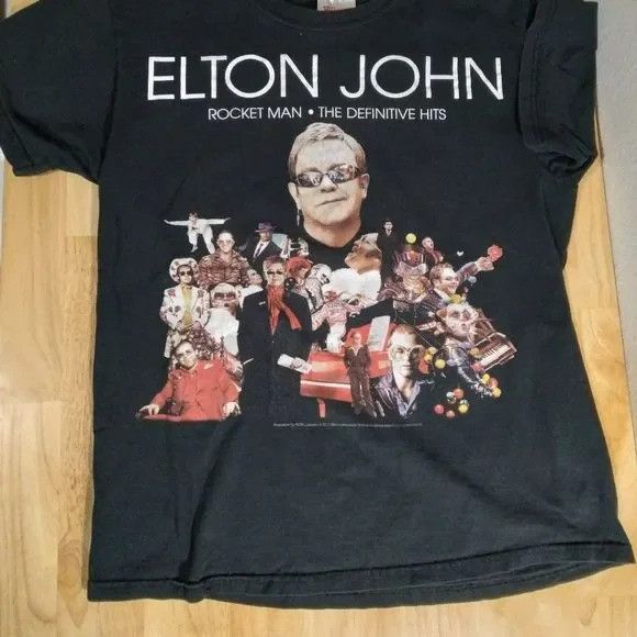 Band Tees Elton John Rocket Man Tour 2011 T-Shirt Size US M / EU 48-50 / 2 - 3 Thumbnail