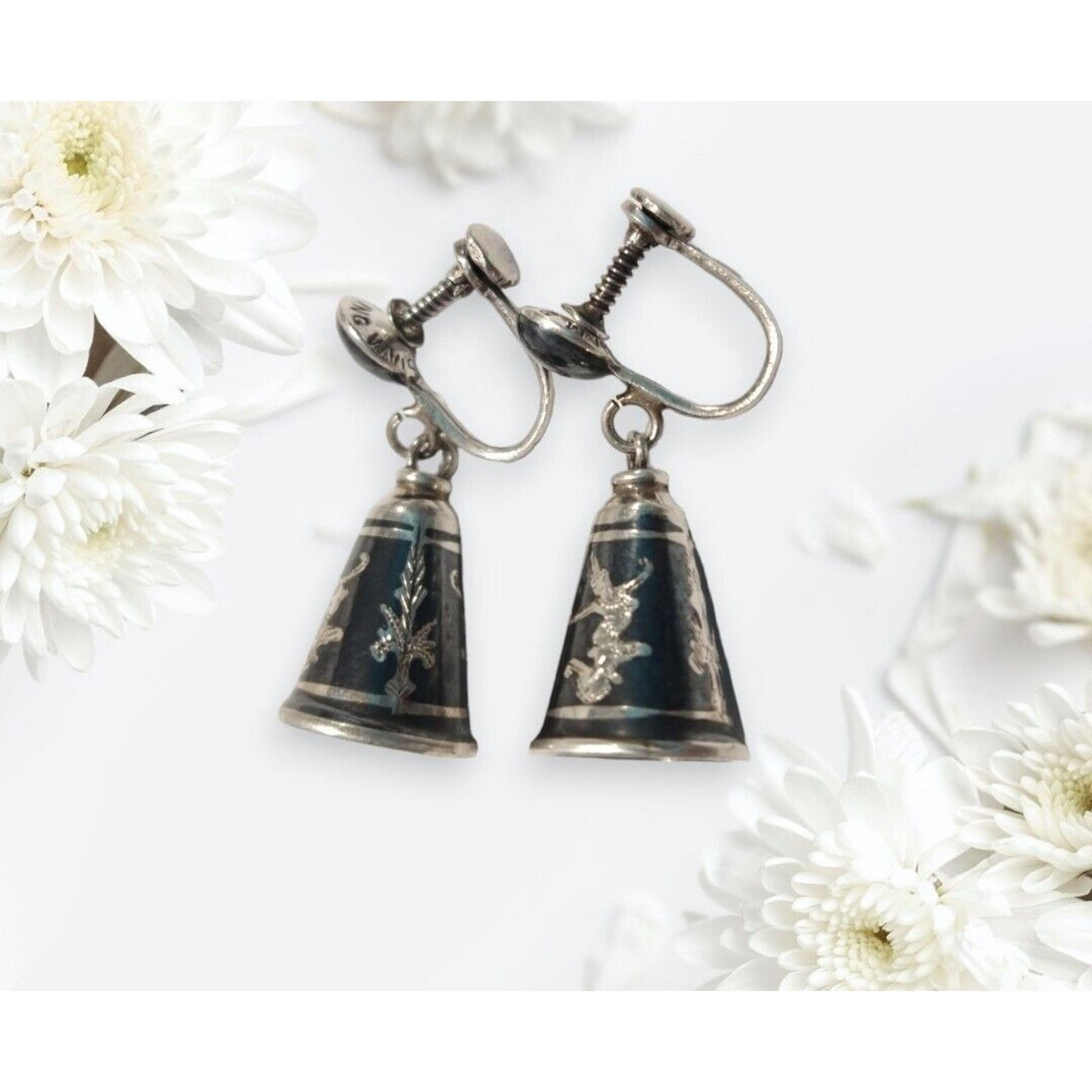 The Unbranded Brand 925 Sterling Silver Vintage Siam Bell Screw Back Earrings Size ONE SIZE - 2 Thumbnail