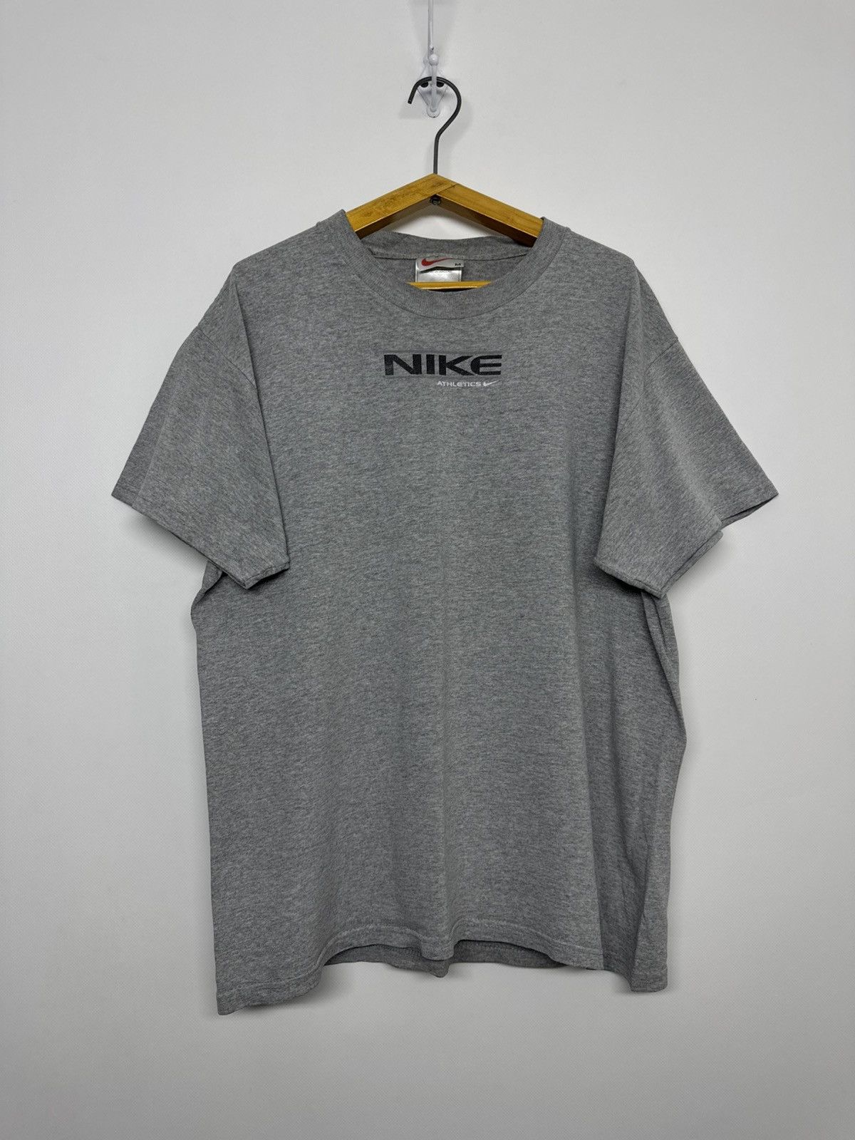 Nike Vintage Y2k Nike Logo Swoosh T-shirt Size M / US 6-8 / IT 42-44 - 4 Thumbnail