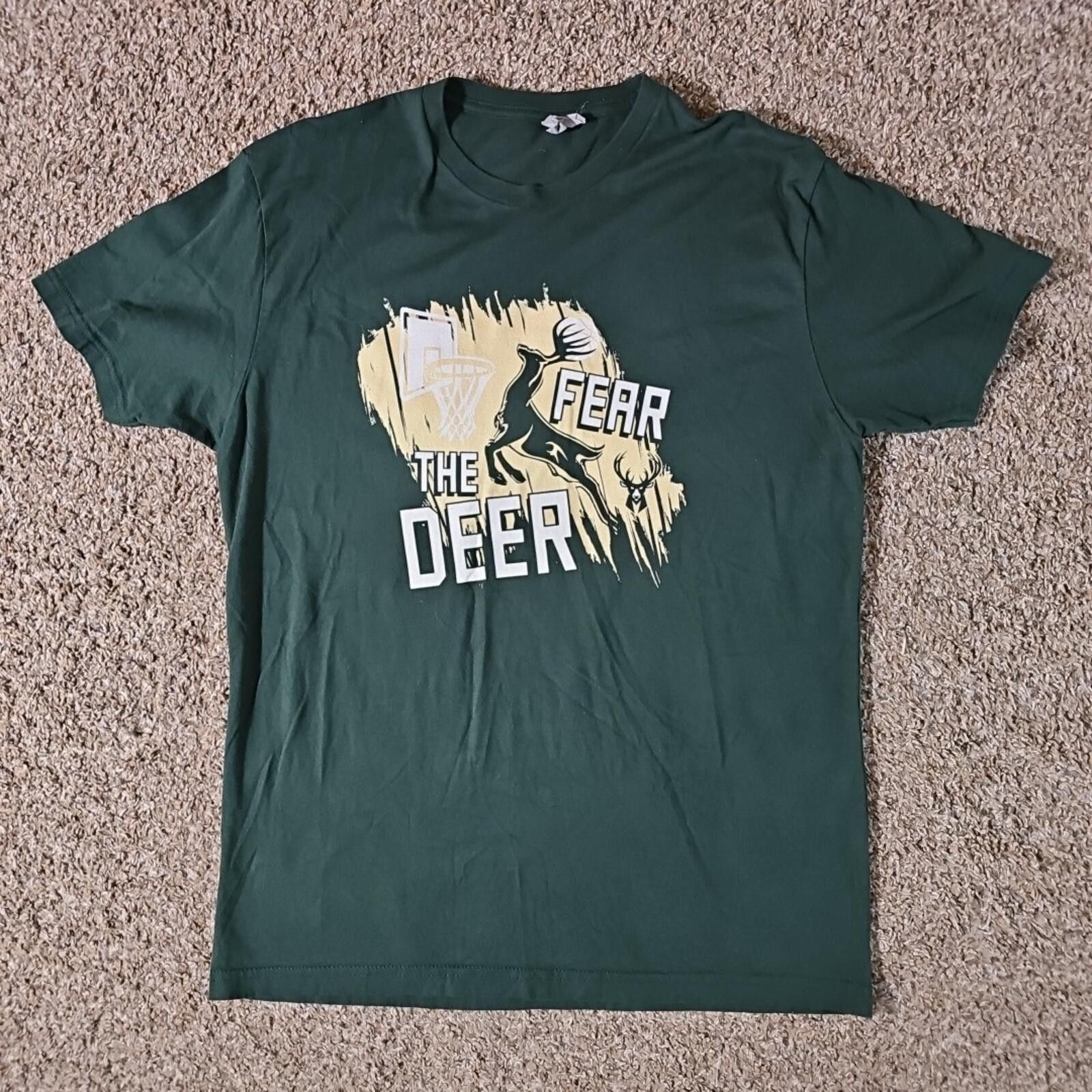 Next Level Apparel Next Level Fear The Deer L Milwaukee Bucks Tshirt Size US L / EU 52-54 / 3 - 1 Thumbnail