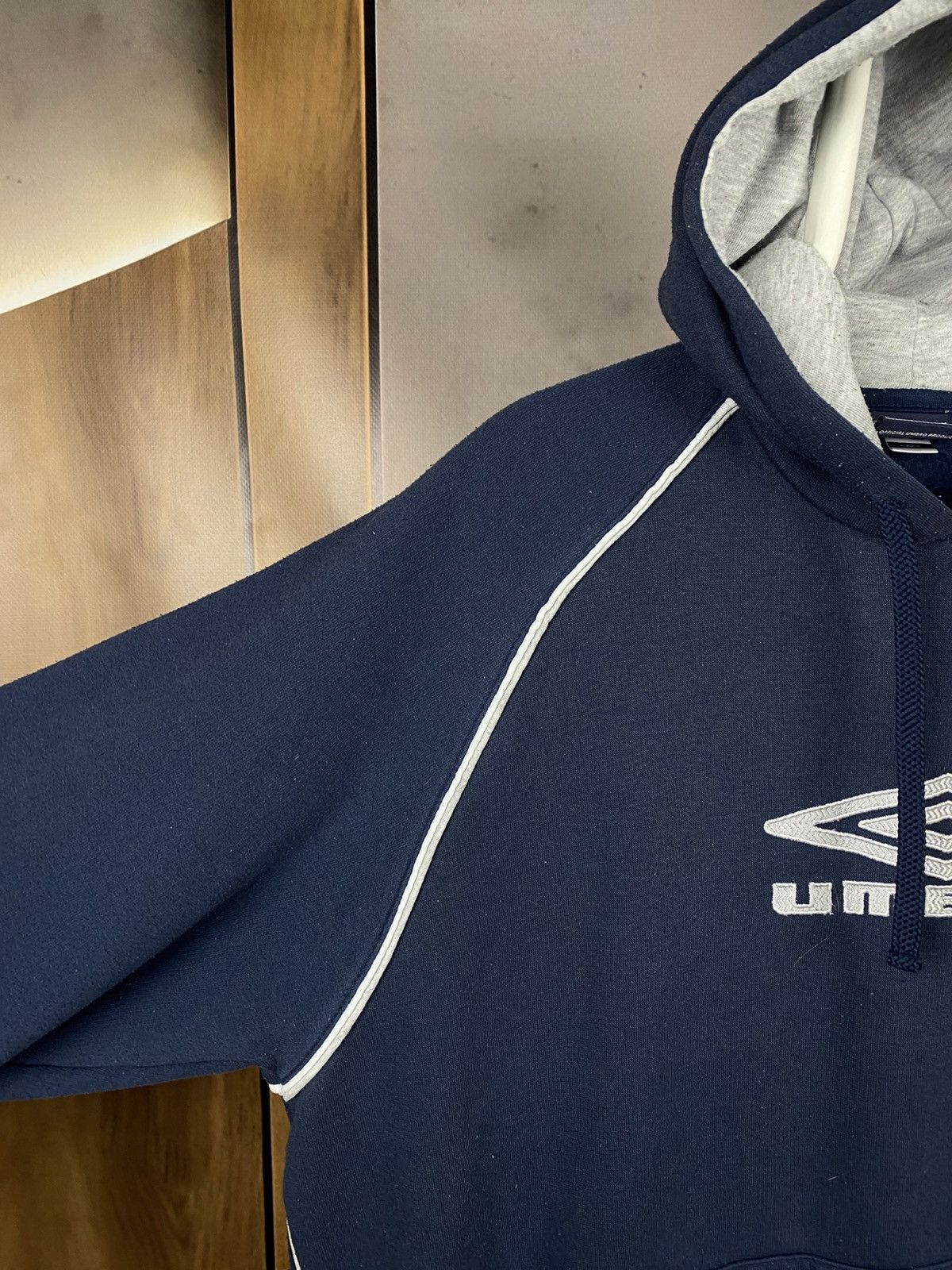 Umbro 🧨Vintage Hoodie Umbro Big Logo VTG Tee🧨 Size US XL / EU 56 / 4 - 4 Thumbnail
