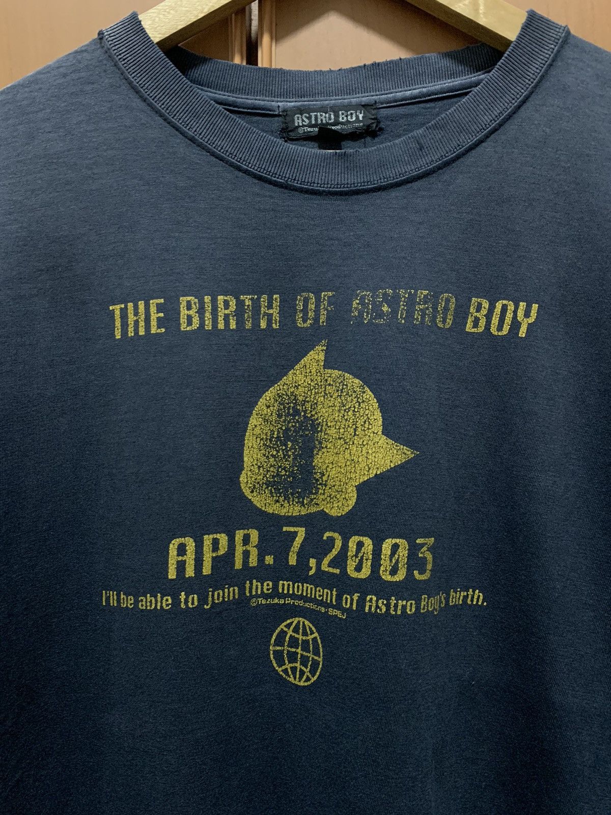 Anime Vintage The Birth Of Astro Boy Distressed Faded T-Shirt Size US L / EU 52-54 / 3 - 5 Thumbnail
