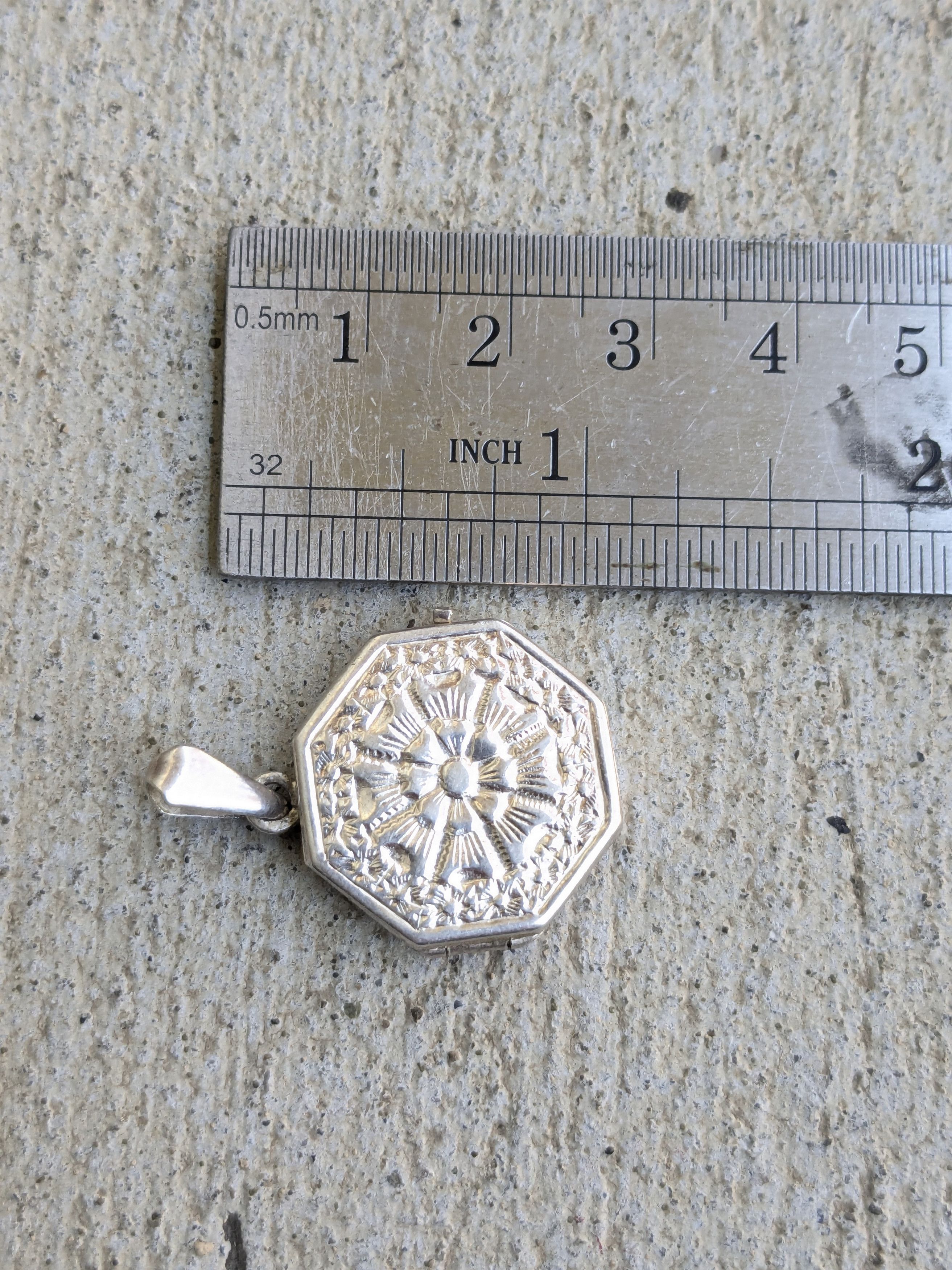 Jewelry Vintage Sterling Silver Pendant Locket Picture Octagon Size ONE SIZE - 12 Thumbnail
