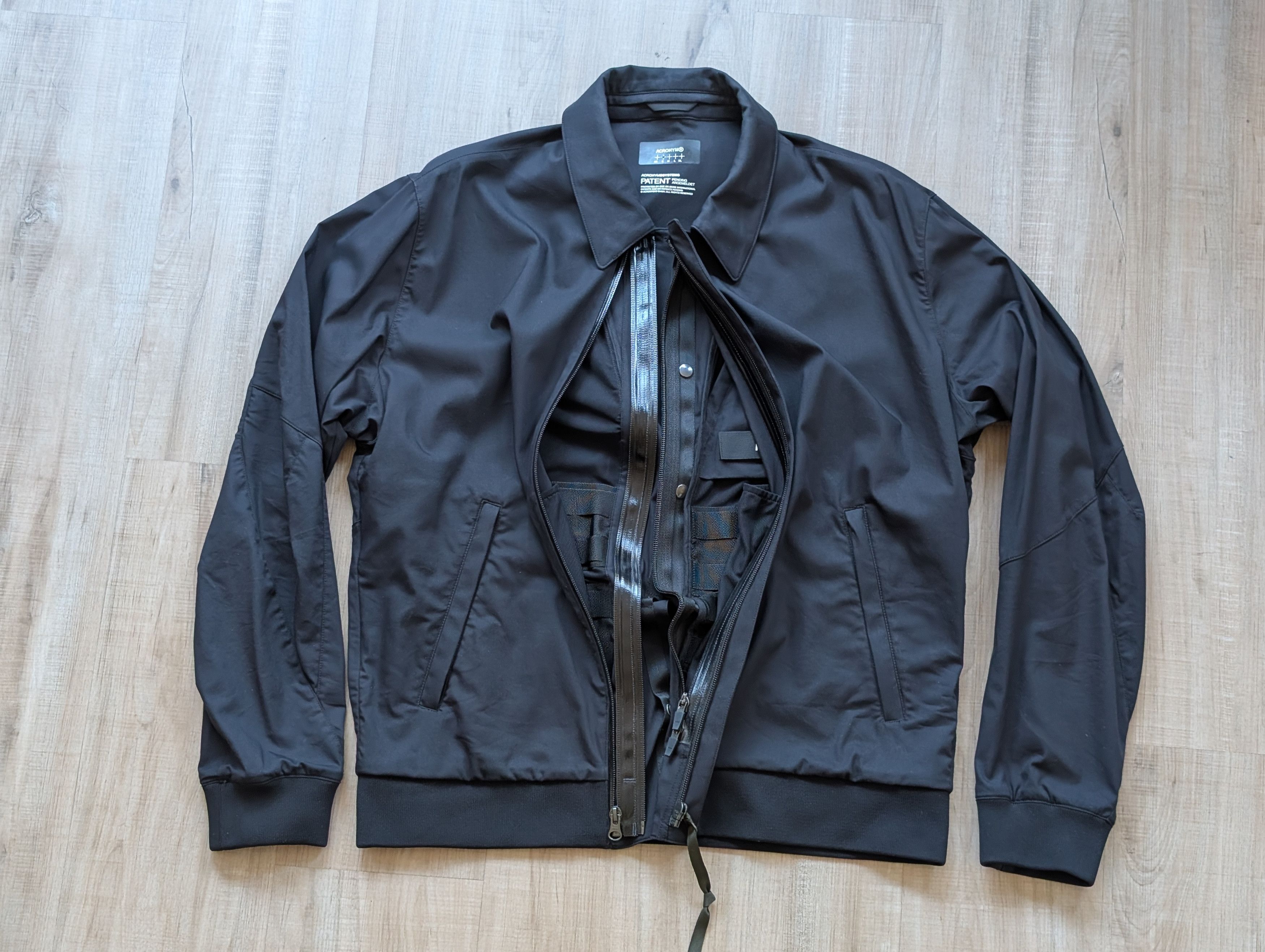 Acronym J27-GT FW1920 | Grailed