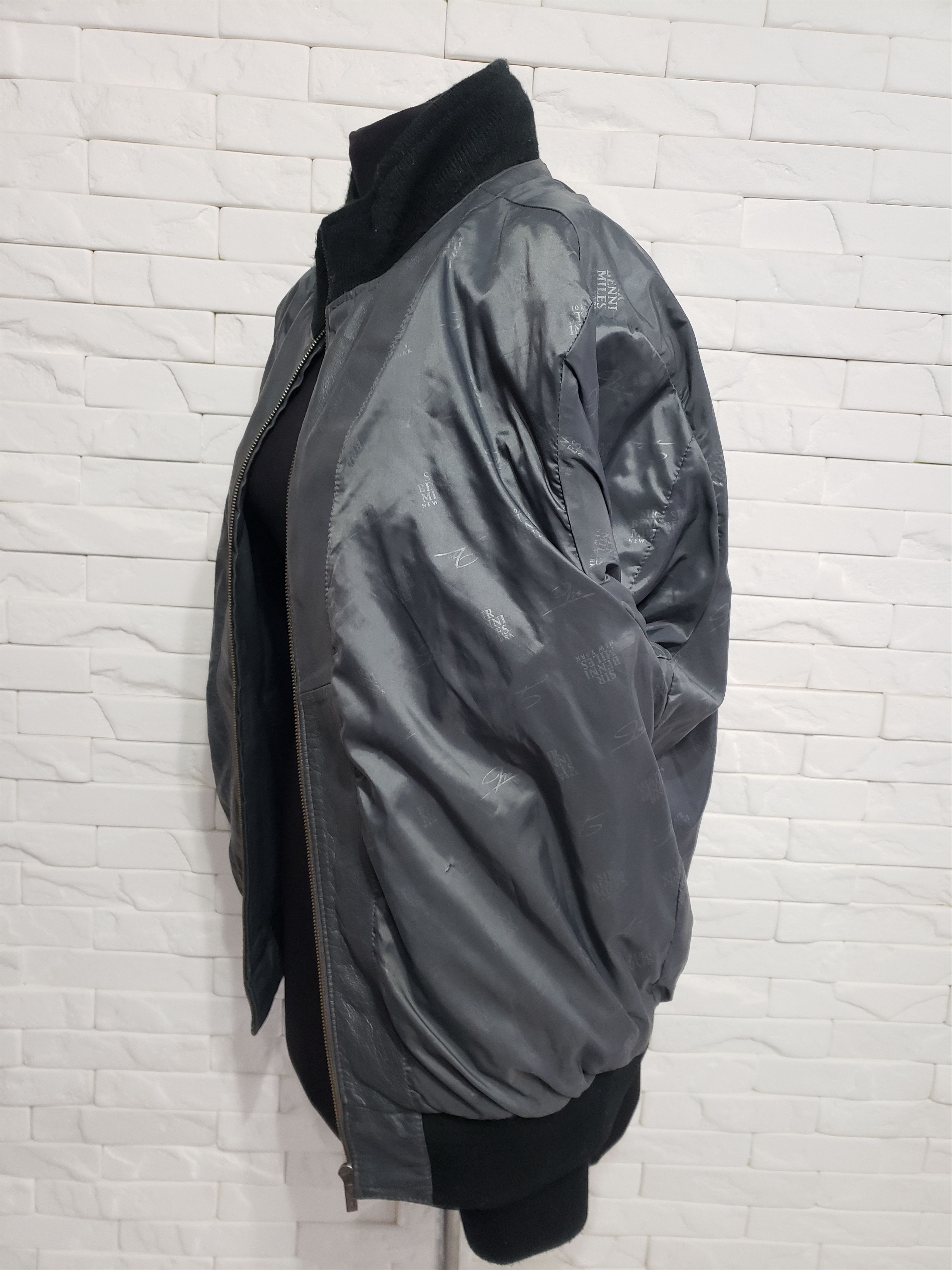 Other Gray leather jacket with a zipper with many pockets. Size US L / EU 52-54 / 3 - 10 Thumbnail