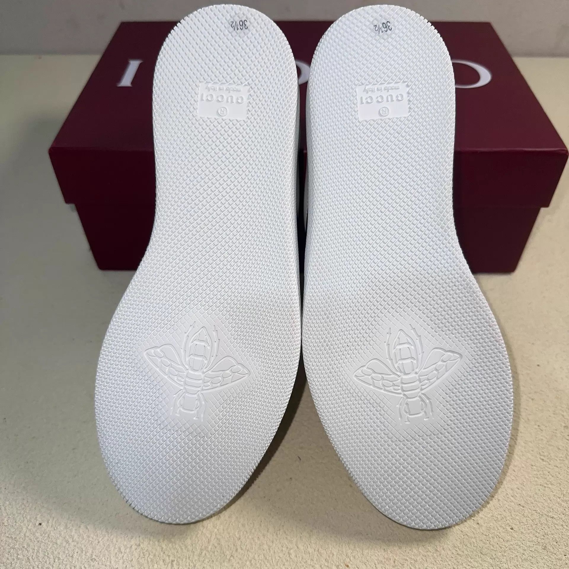 Gucci GUCCI Screener White Low Top Unisex Sneakers 36.5 Size US 6 / IT 36 - 4 Thumbnail