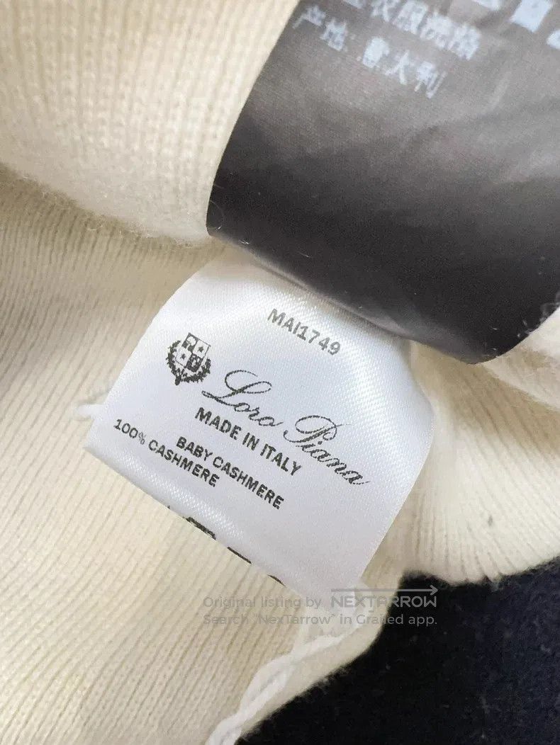 Loro Piana Loro Piana Beige V-neck Knit Sweater Size XS / US 0-2 / IT 36-38 - 9 Thumbnail