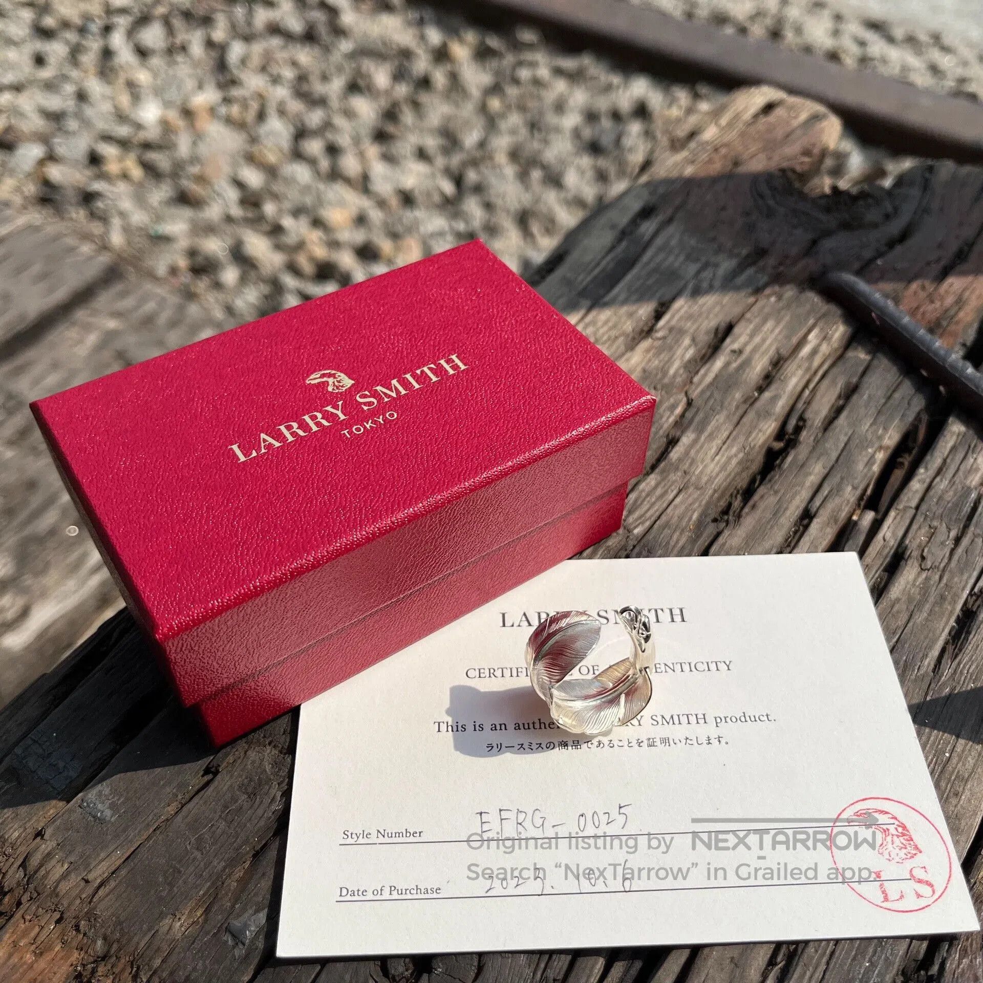 Larry Smith larry smith eagle feather ring with box. Size ONE SIZE - 1 Thumbnail
