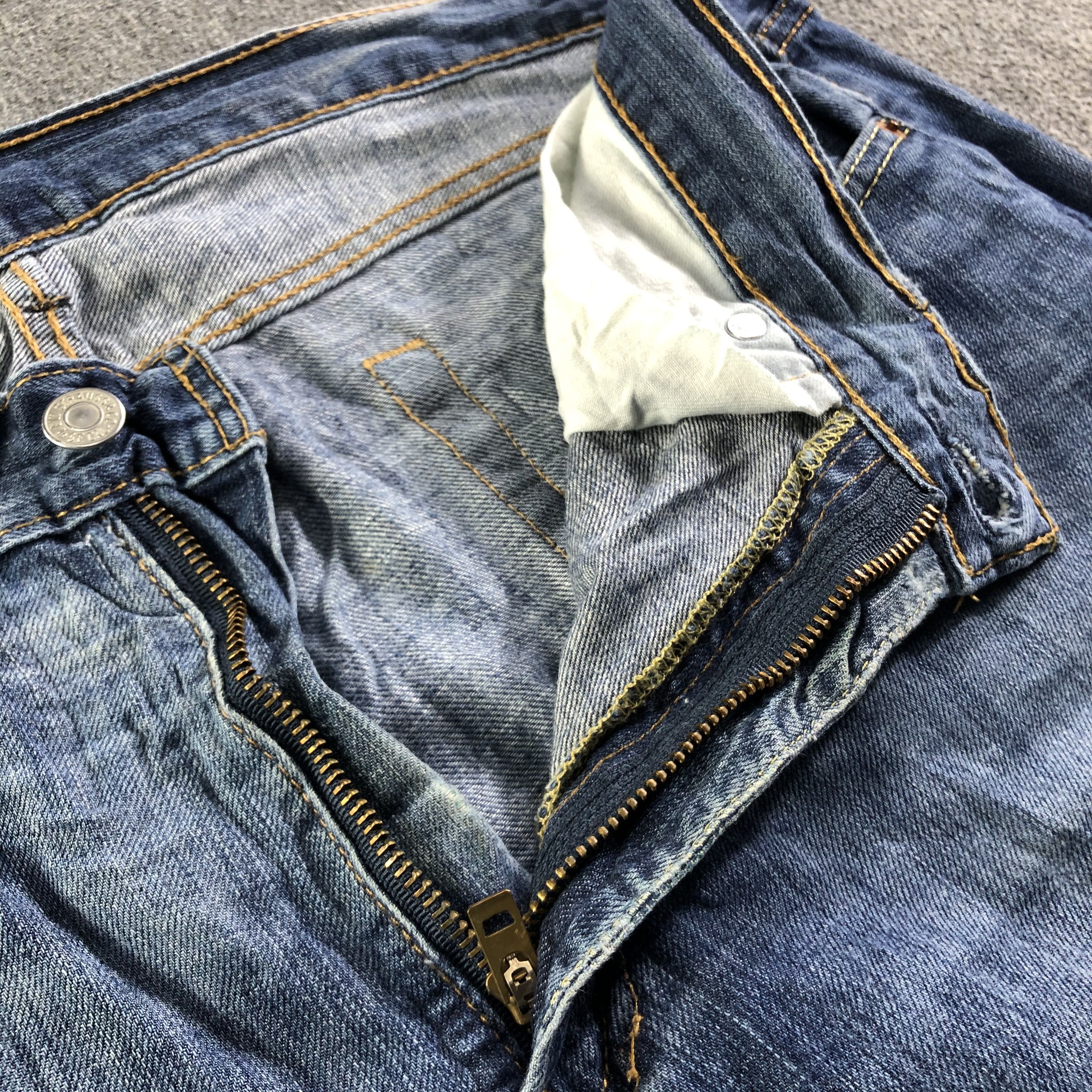 Levi's Vintage Blue Wash Levis Jeans-J4121 Size US 36 / EU 52 - 7 Thumbnail