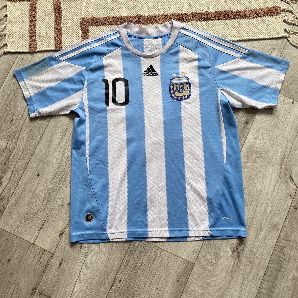 Adidas ADIDAS ARGENTINA AFA 10 MESSI Y2K JERSEY Size US L / EU 52-54 / 3 - 1 Thumbnail