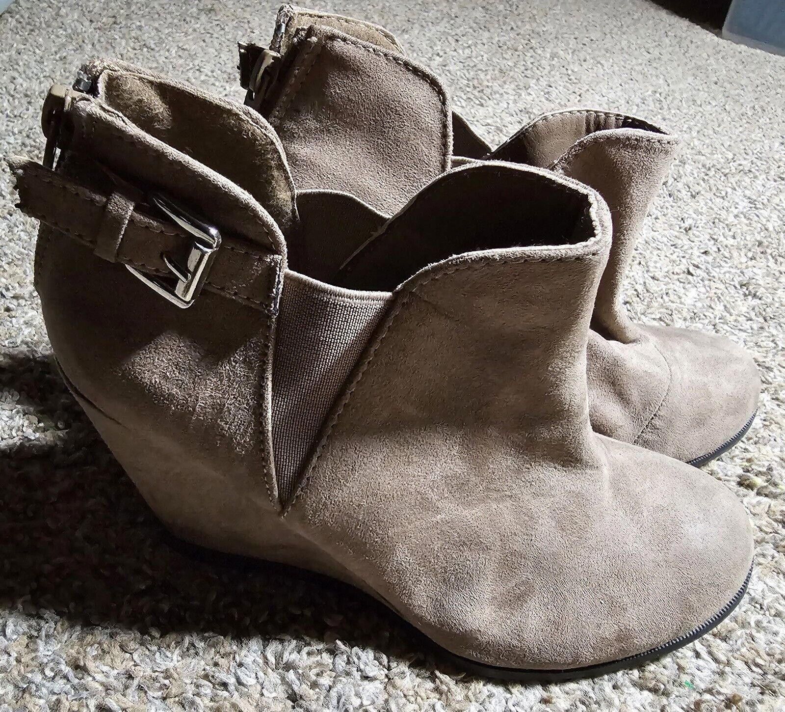 Designer Maurices 86341 Tealyn zip up brown size 8 chukkah Boot Size US 8 / IT 38 - 1 Thumbnail