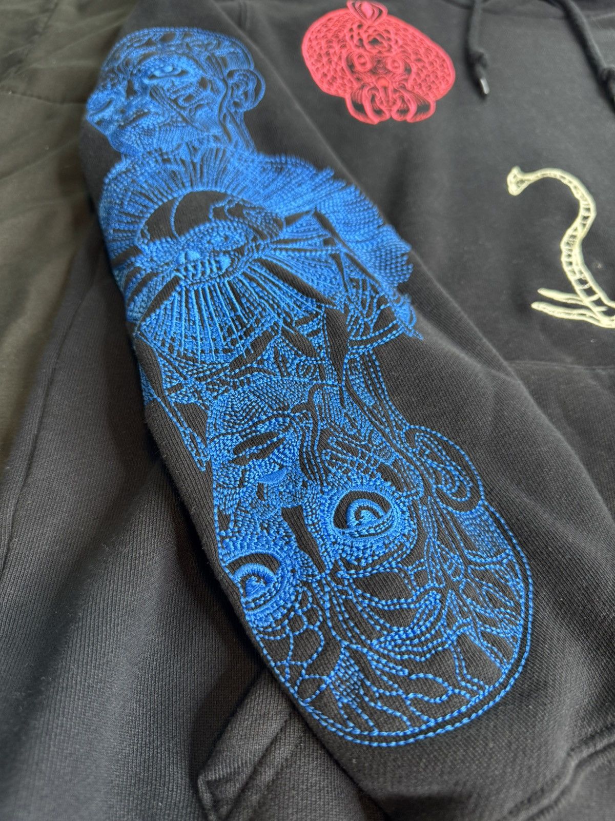 Adidas Adidas x Keiichi Tanaami Embroidered Intricate Hoodie Size US M / EU 48-50 / 2 - 2 Thumbnail