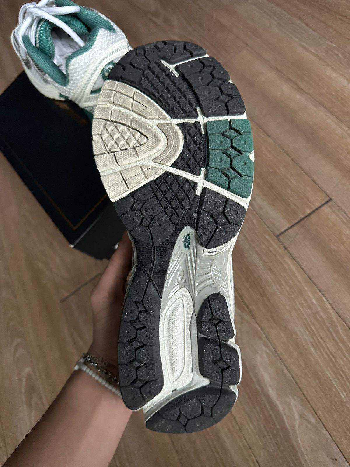 Aime Leon Dore × New Balance New Balance 860v2 Aime Leon Dore Size US 9 / EU 42 - 5 Thumbnail