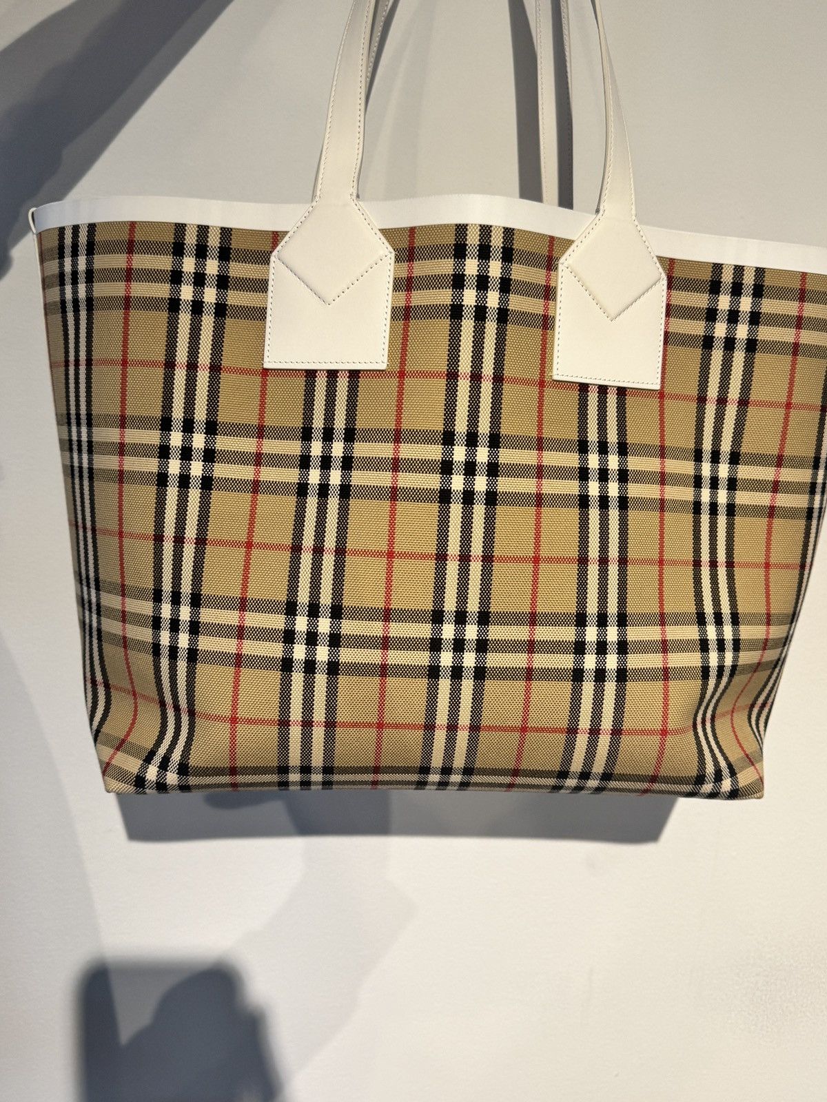 Burberry Authentic Burberry London Tote Size ONE SIZE - 4 Thumbnail