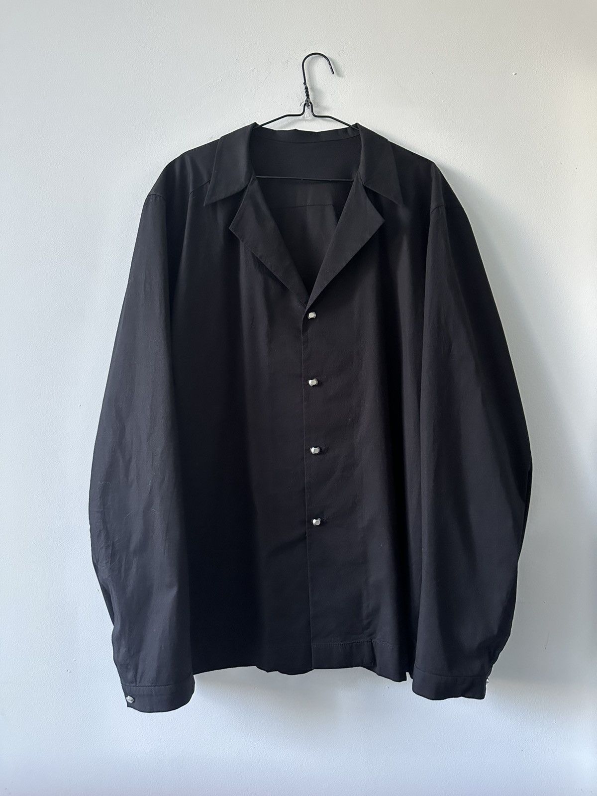 Other Black cotton shirt with chrome metal buttons Size 42R - 4 Thumbnail