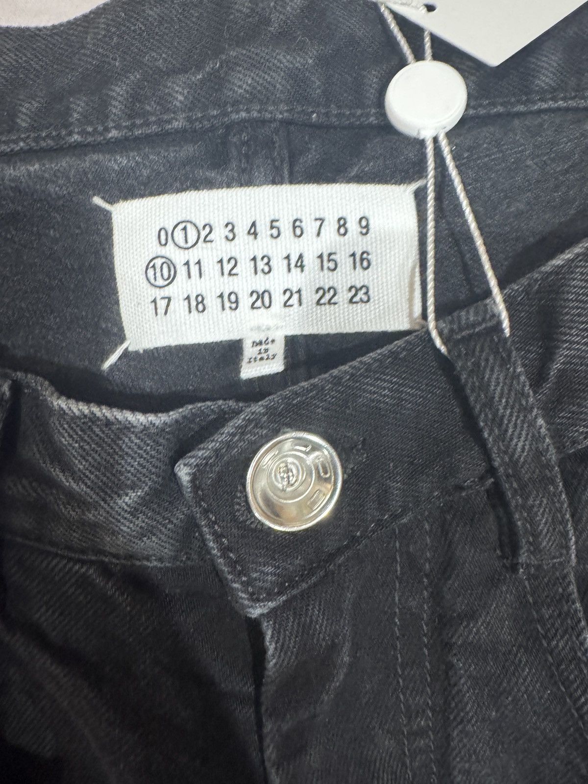 Maison Margiela Maison Margiela Straight Jeans With Contrasted Pockets Black Size US 31 - 3 Thumbnail