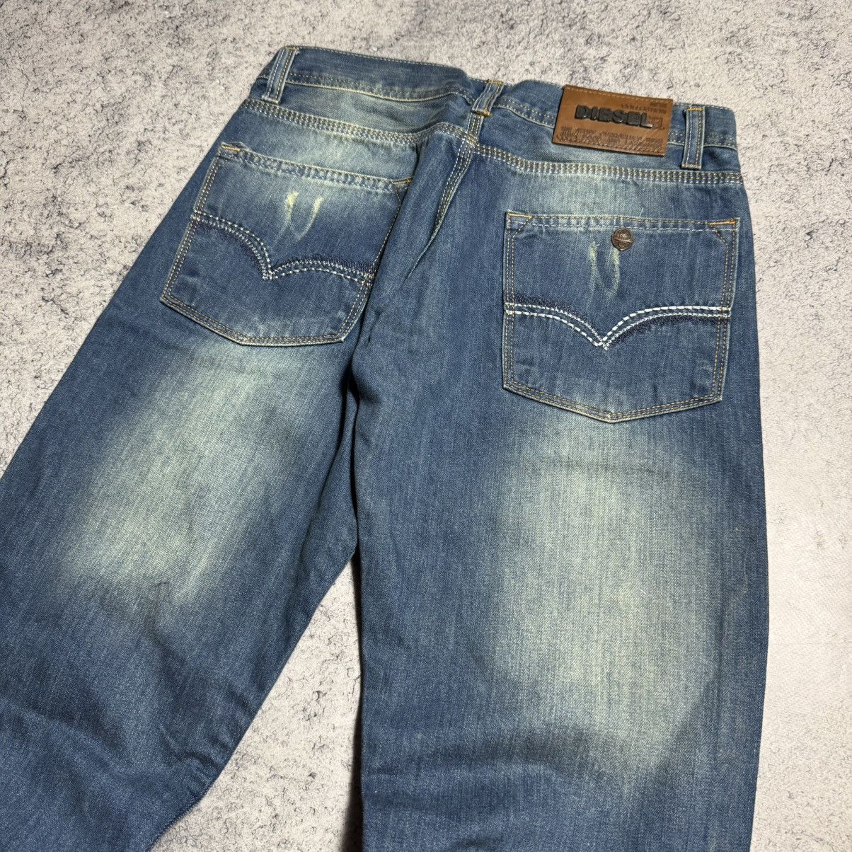 Diesel Vintage Diesel Faded Jeans Size US 29 - 4 Thumbnail