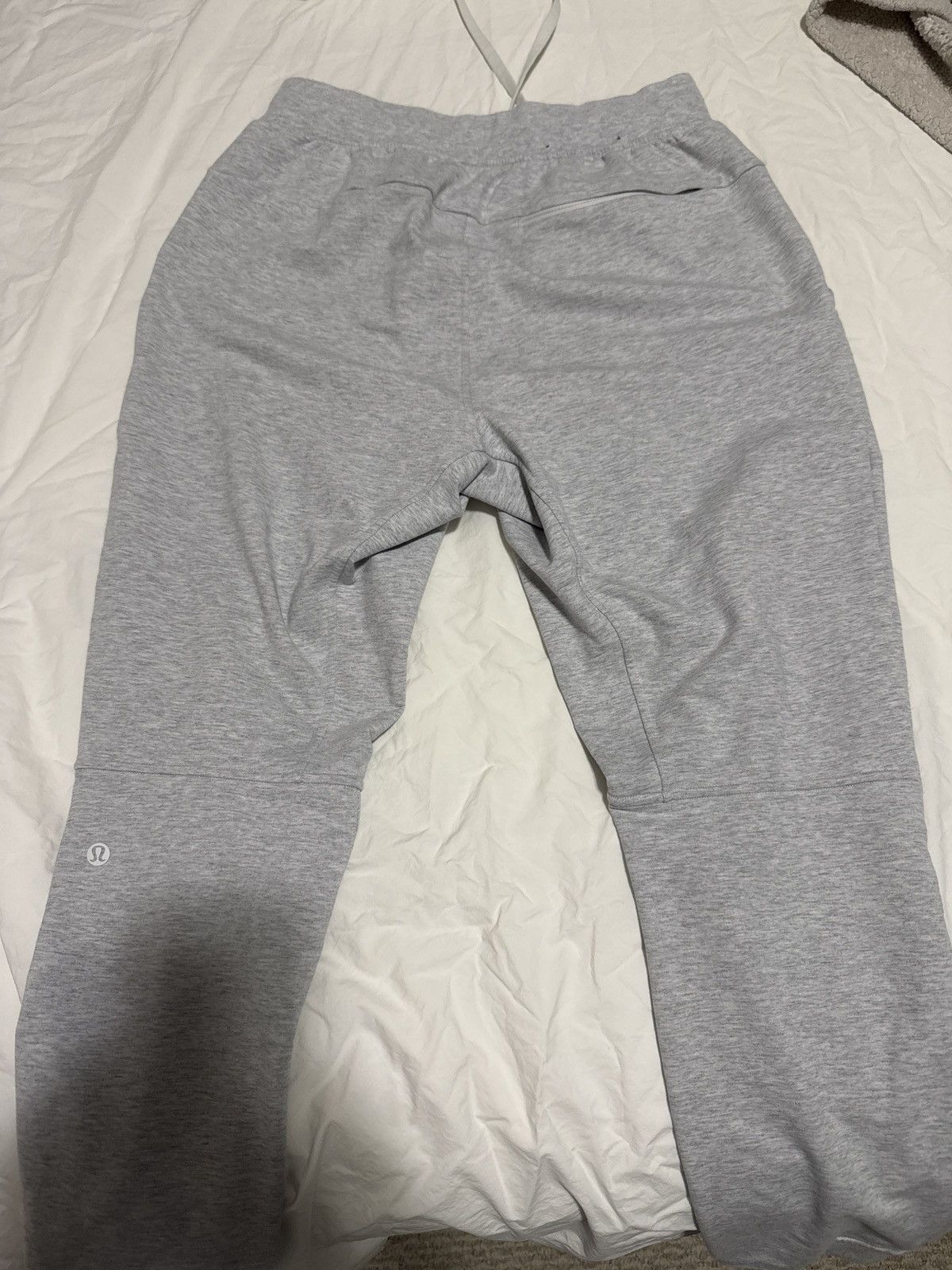 Lululemon LULULEMON city sweats Size US 26 / EU 42 - 2 Thumbnail