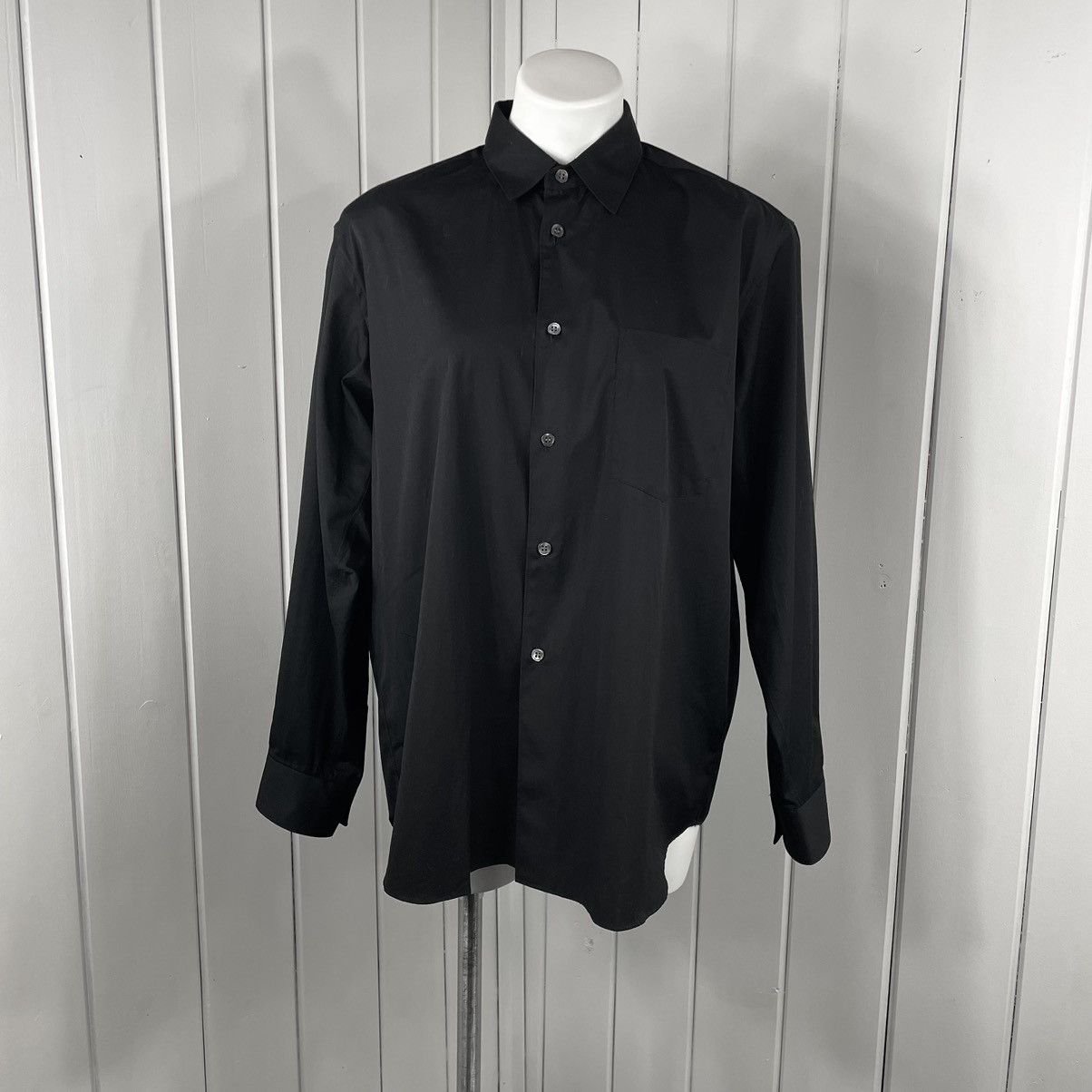 image of Comme Des Garcons x Comme Des Garcons Shirt Comme Des Garçons Shirt Black Button Up (Size Small)