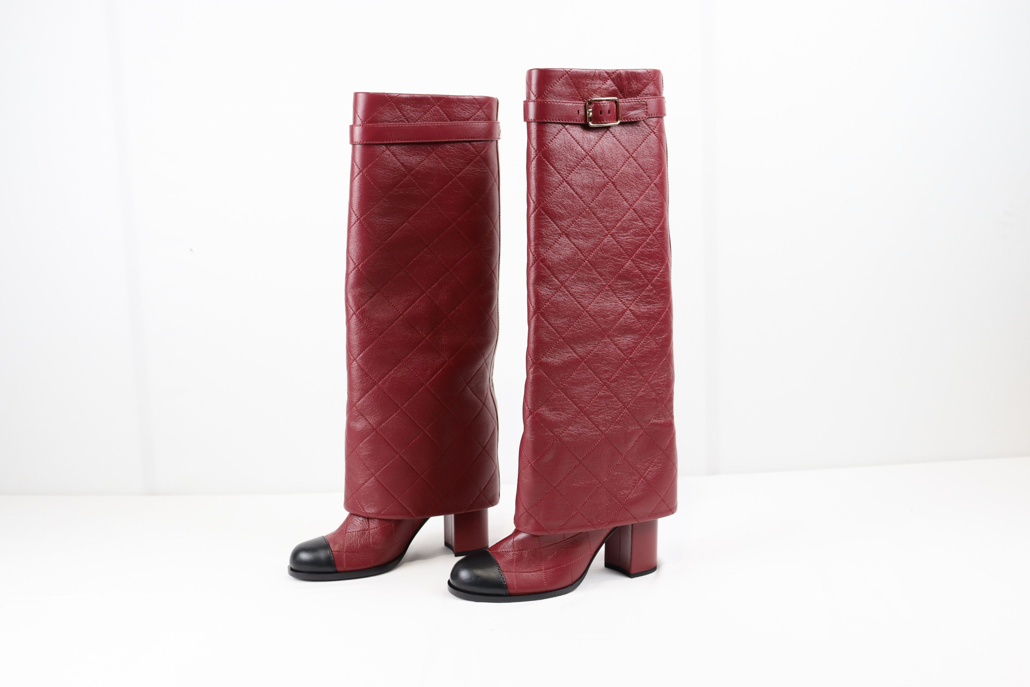 Chanel o1rshd High Top Quilted Leather Strap Boots in Burgundy Size US 7 / IT 37 - 6 Thumbnail